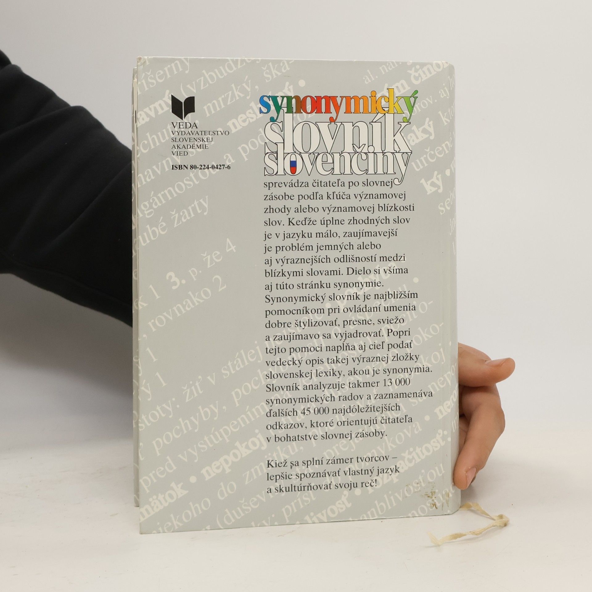 Mária Pisárčiková Synonymický slovník slovenčiny