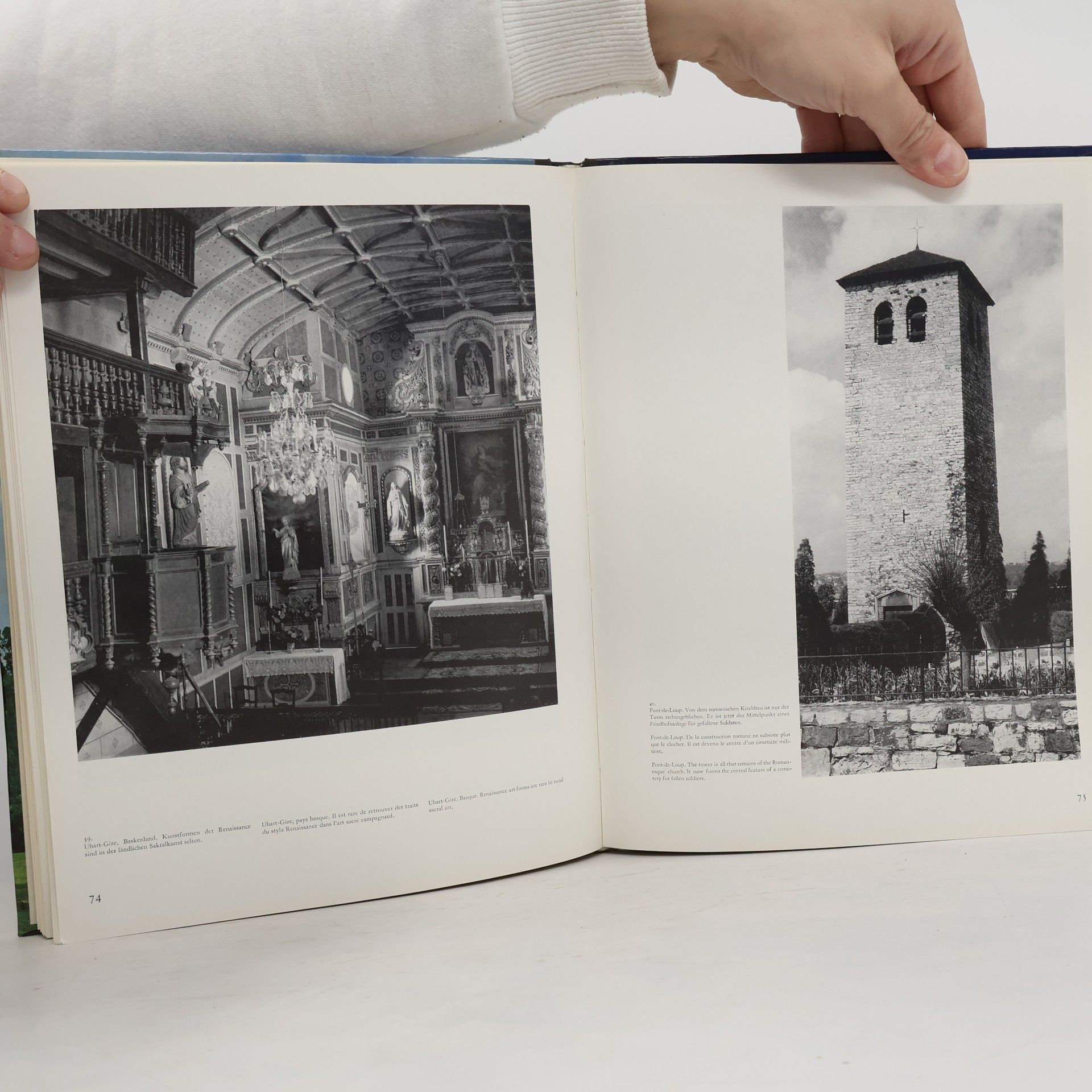 Siegfried Scharfe Dorfkirchen in Europa. Églises de village en Europe. Village churches in Europe