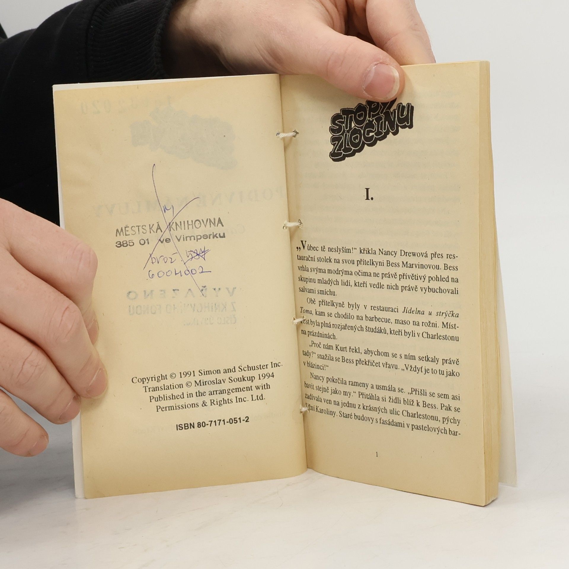 Carolyn Keene Podivné námluvy