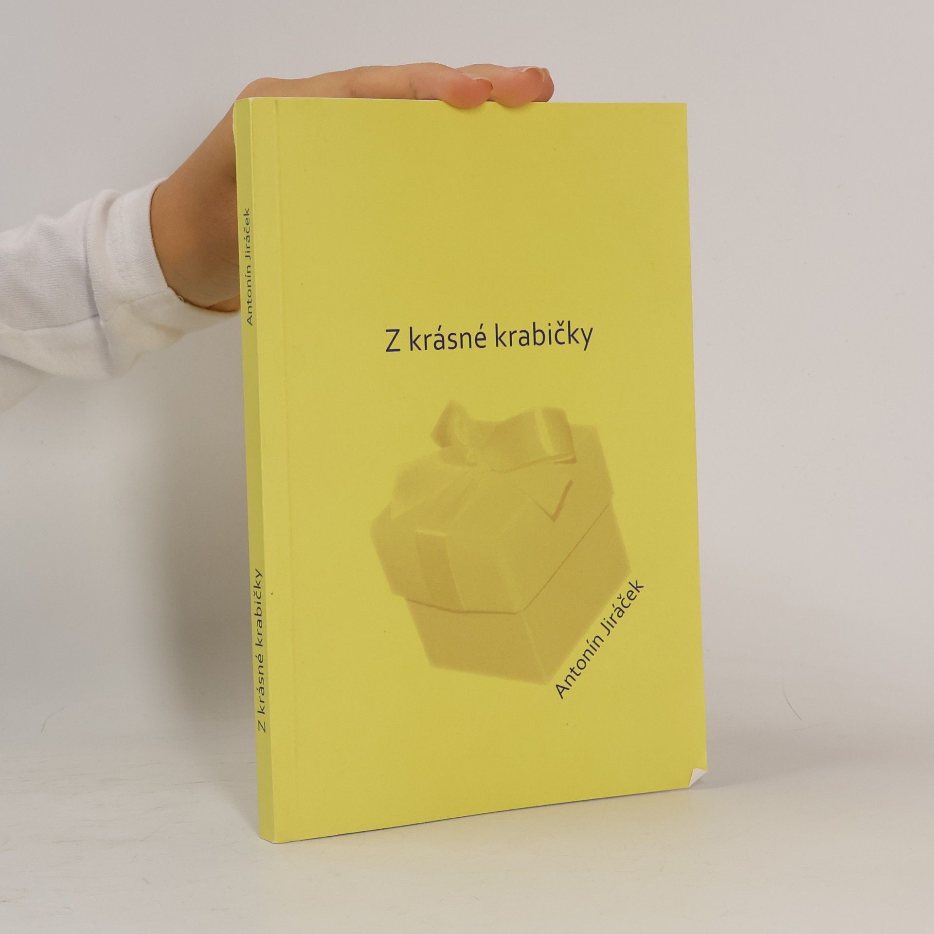 Z krásné krabičky