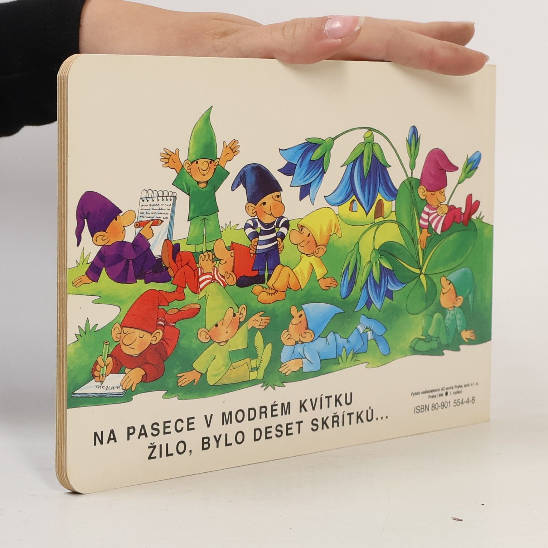 Vlasta Dvořáčková Na pasece v modrém kvítku...