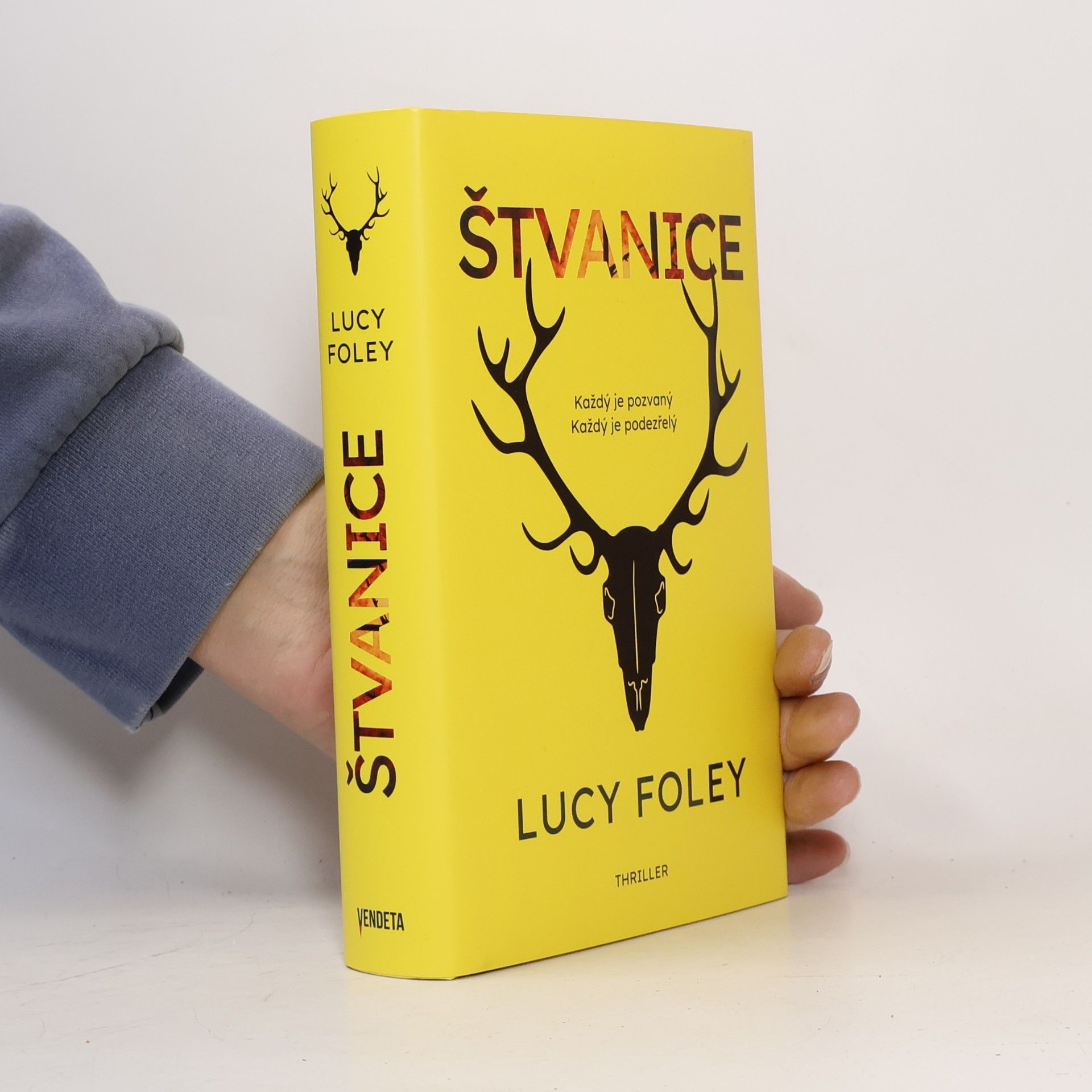 Lucy Foley Štvanice
