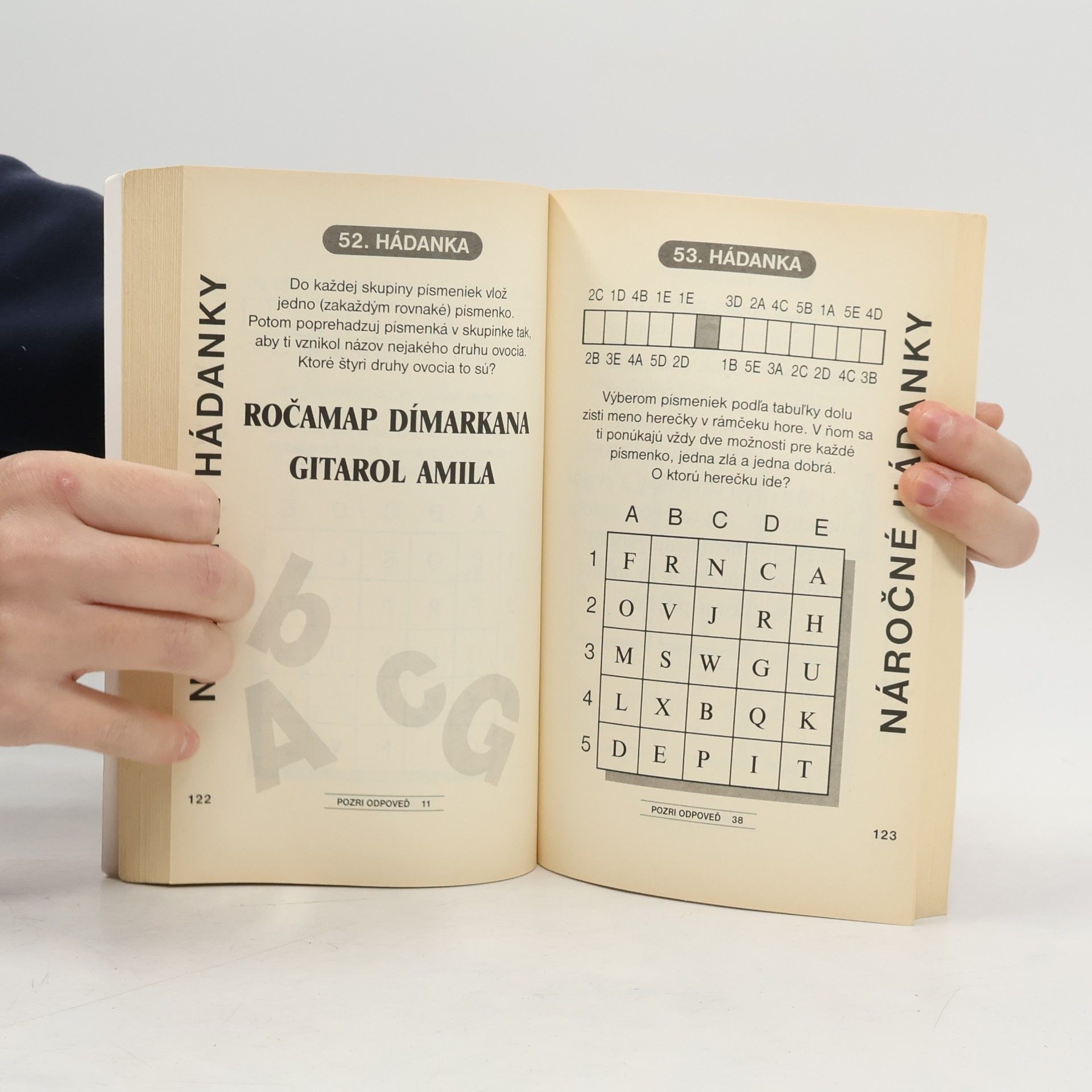 Raikhy Bobby Skittová Carolyn Mensa 7. - Pohni trocha rozumom (190 hádaniek pre mládež)