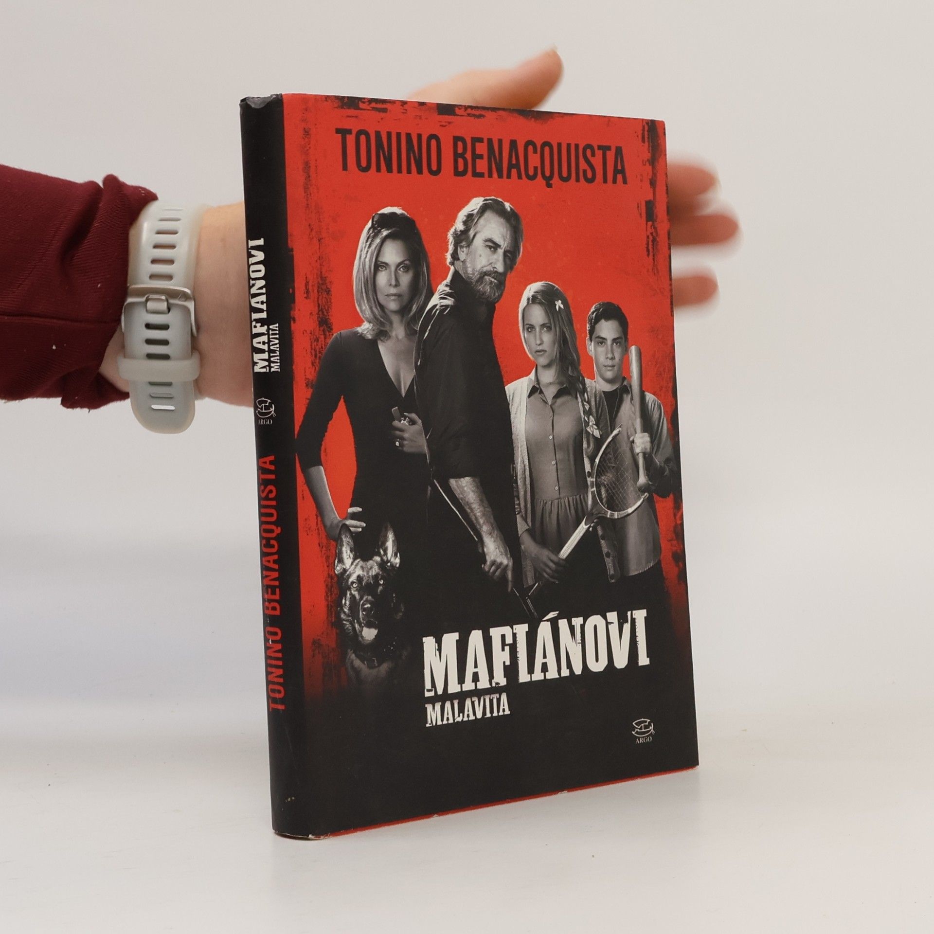 Tonino Benacquista Mafiánovi. Malavita