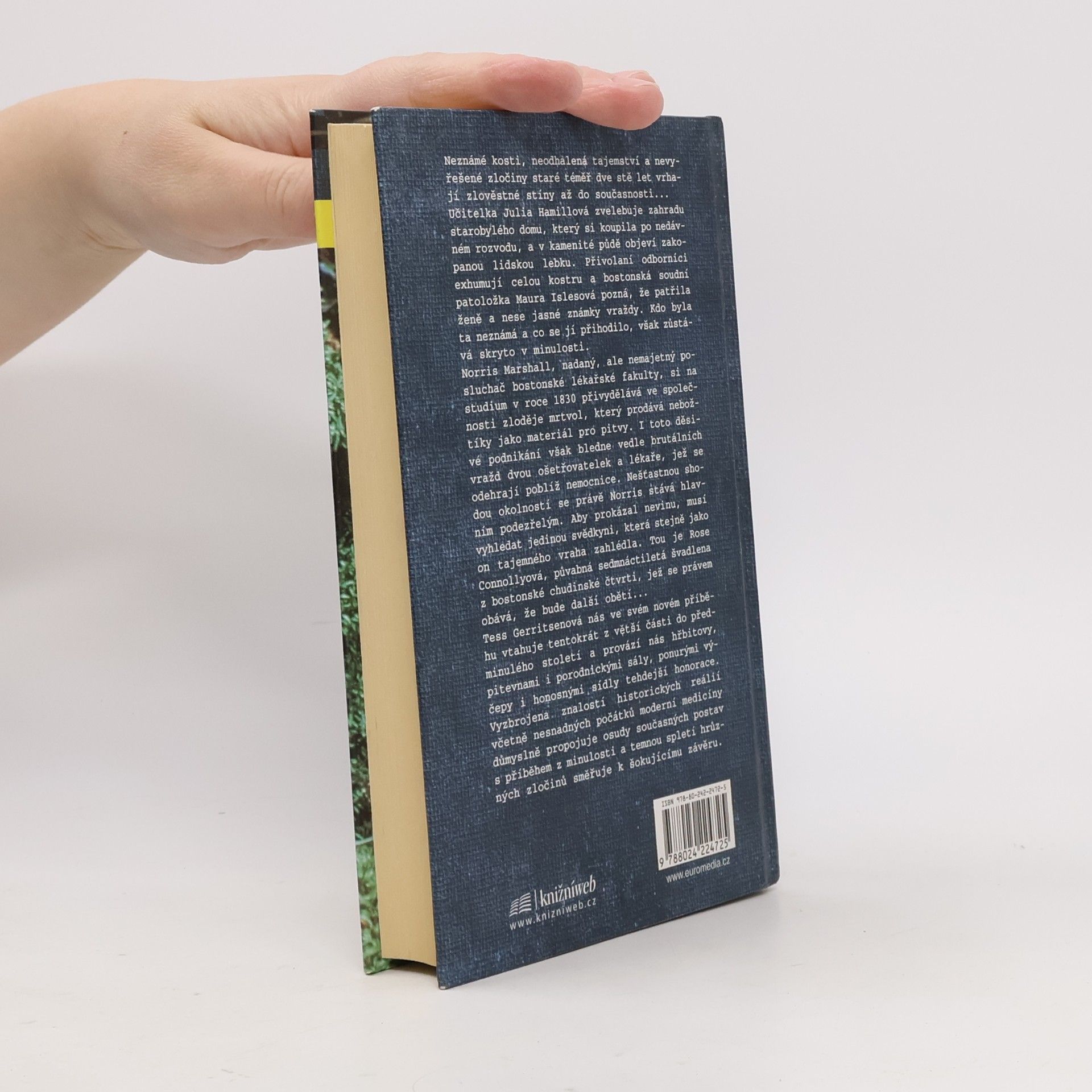 Tess Gerritsen Zahrada kostí