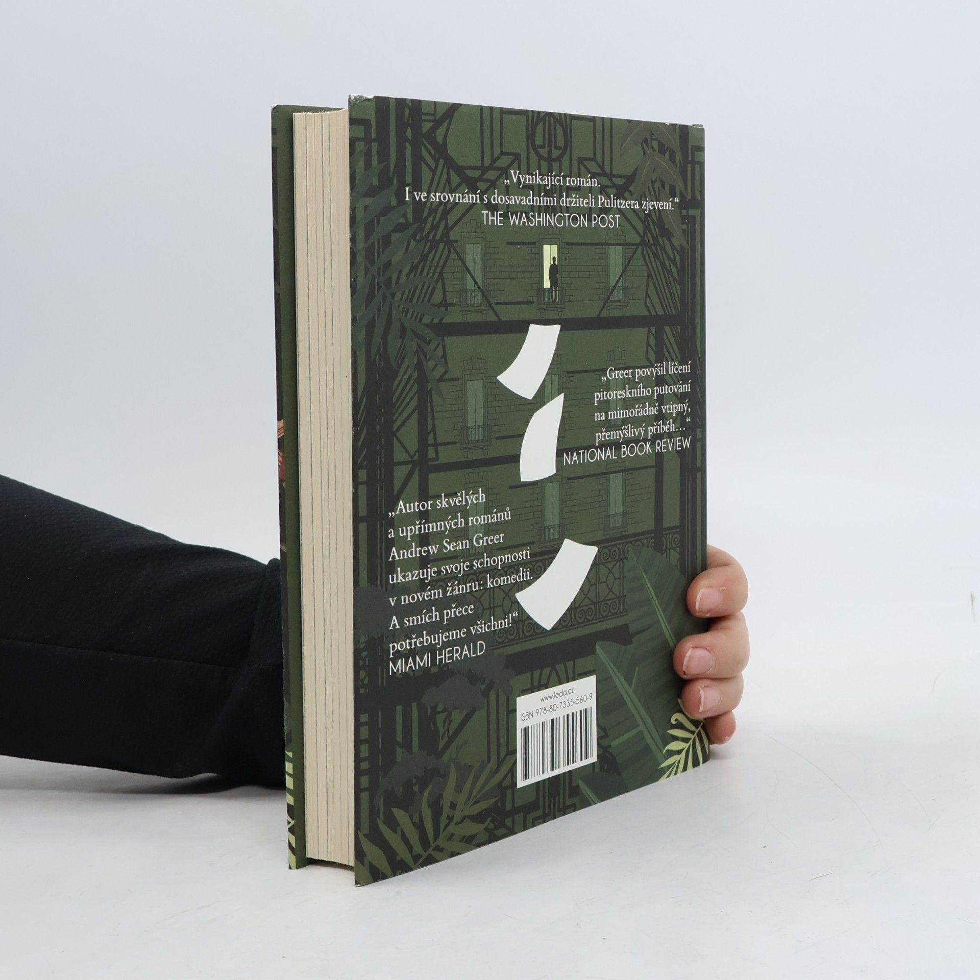 Andrew Sean Greer Less, aneb, Hledání ztraceného mládí