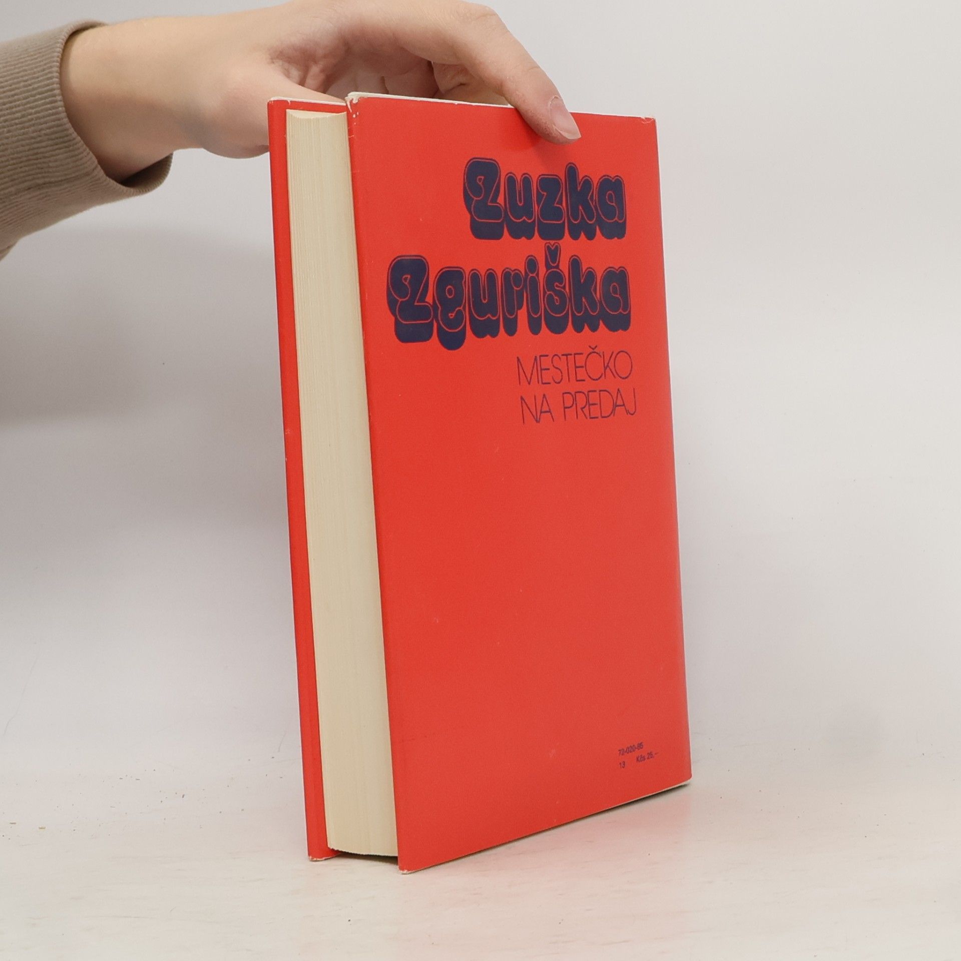 Zuzka Zguriška Mestečko na predaj