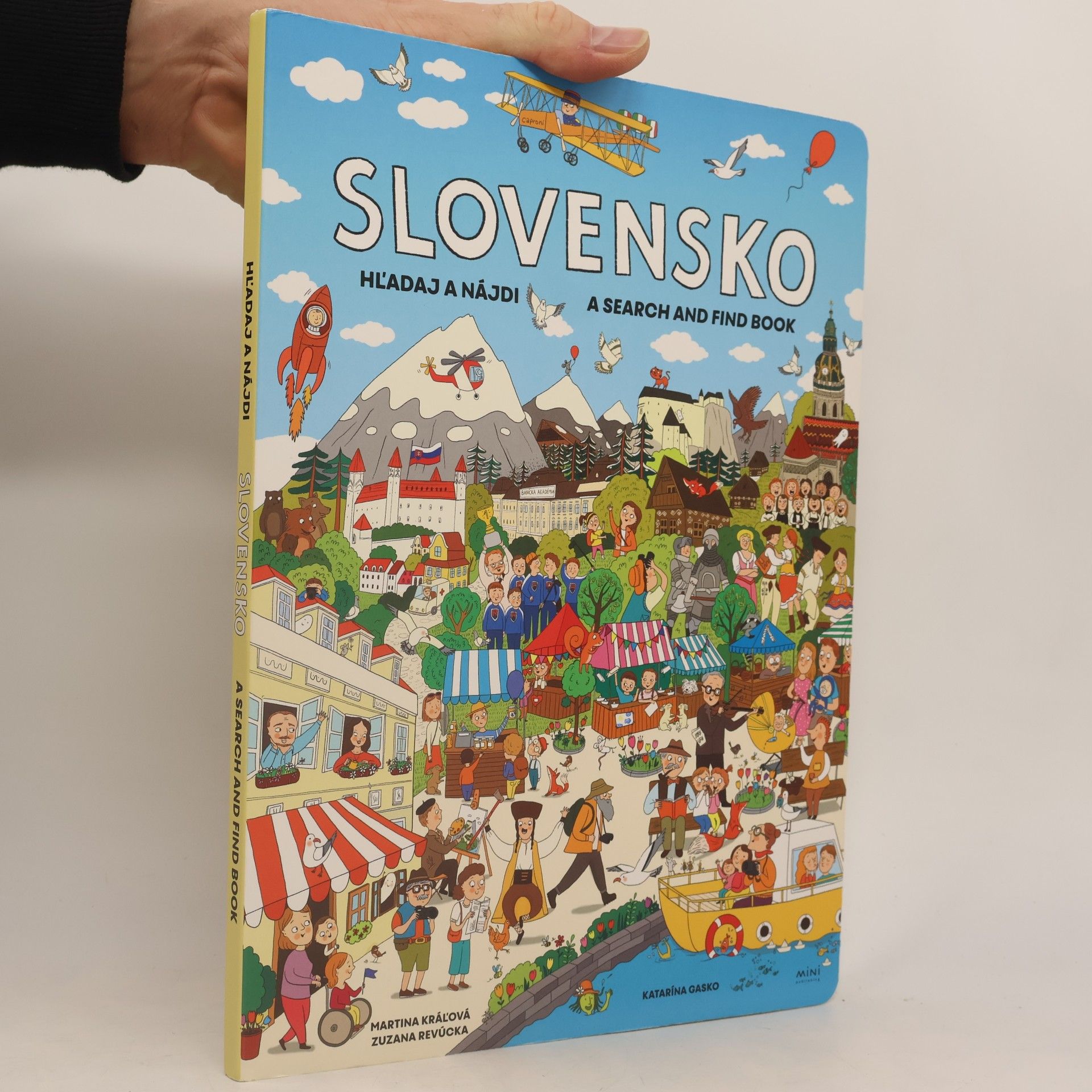 Slovensko - Hľadaj a nájdi. A search and find book
