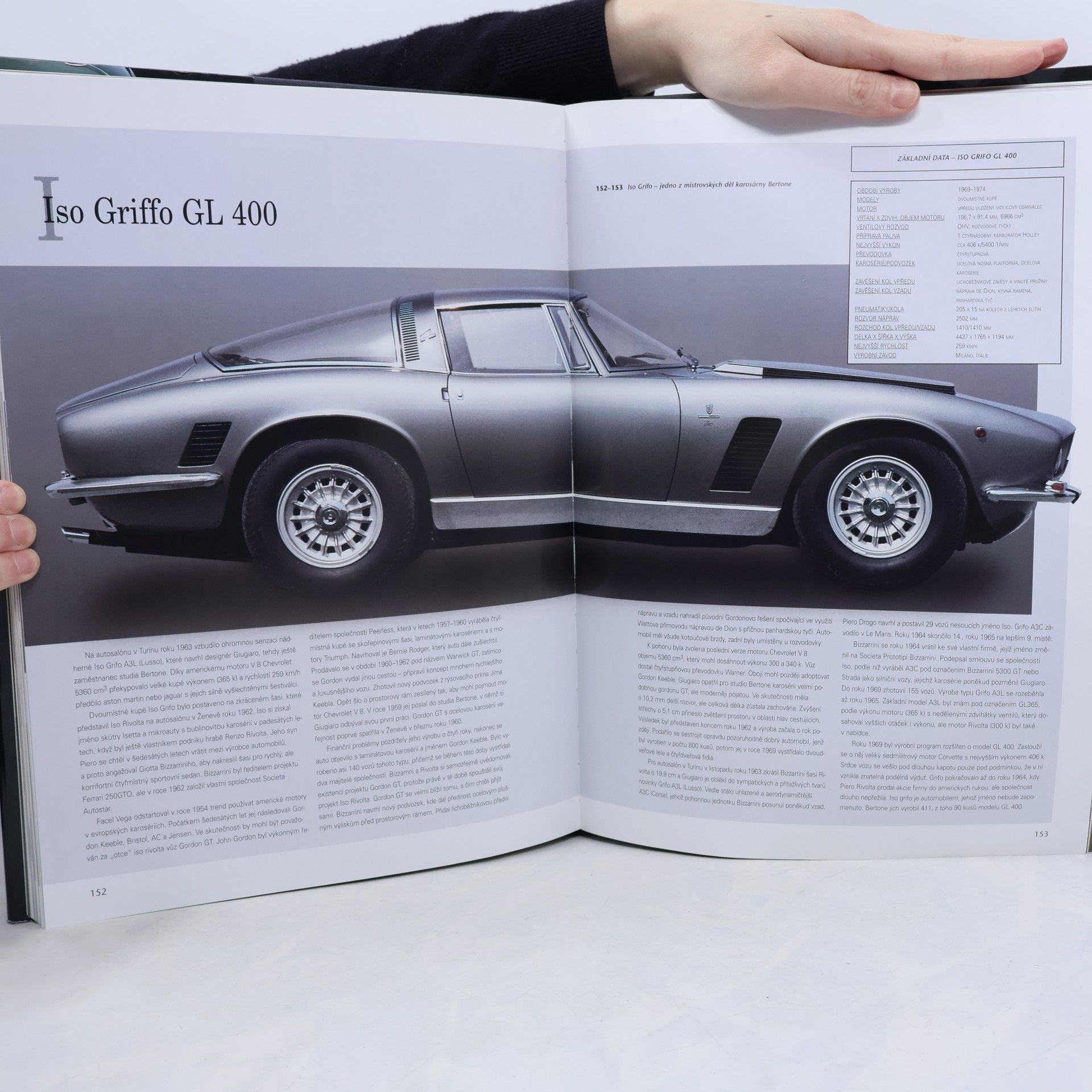 Michael Bowler Klasické automobily. Od roku 1945 do současnosti