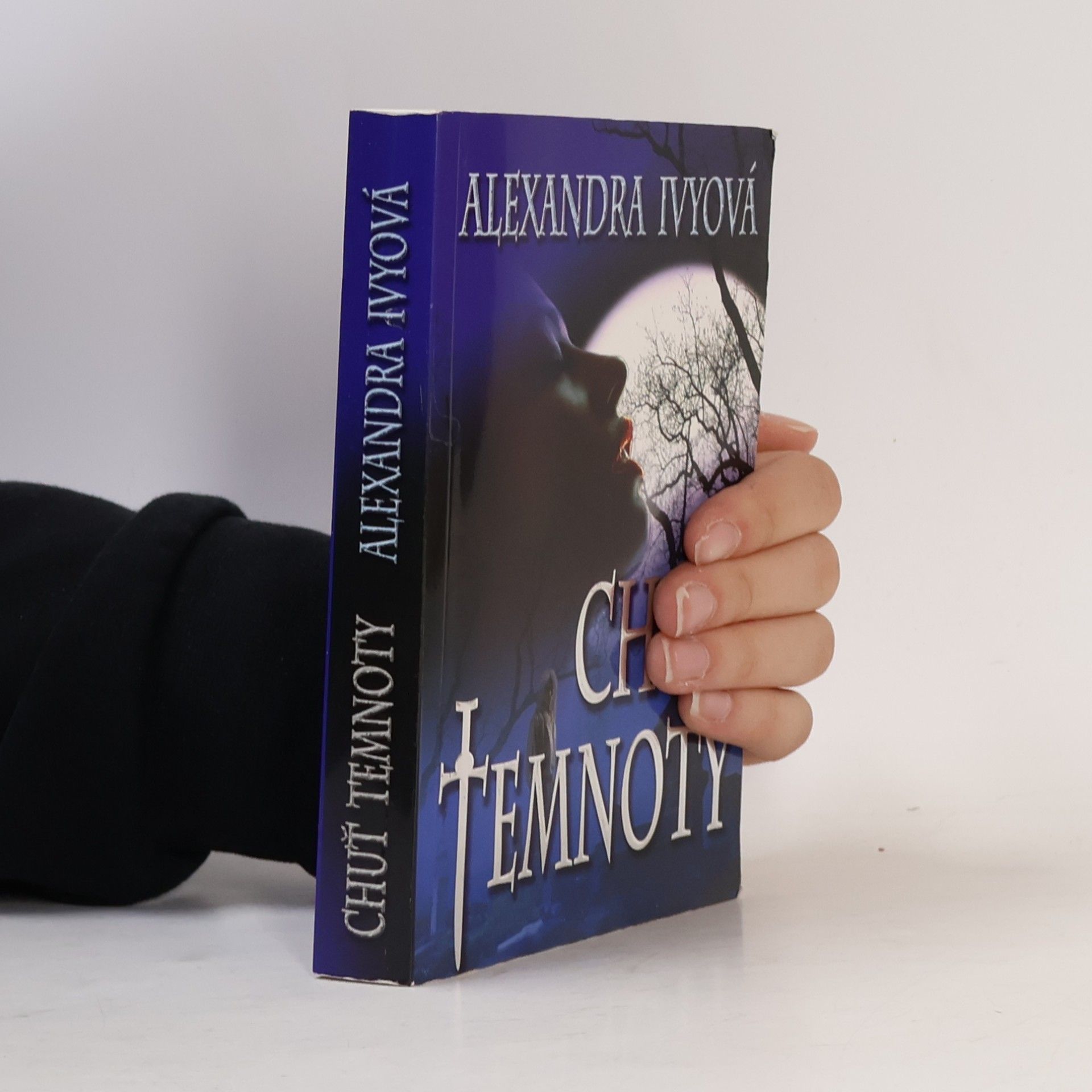 Alexandra Ivy Chuť temnoty (3. díl série)