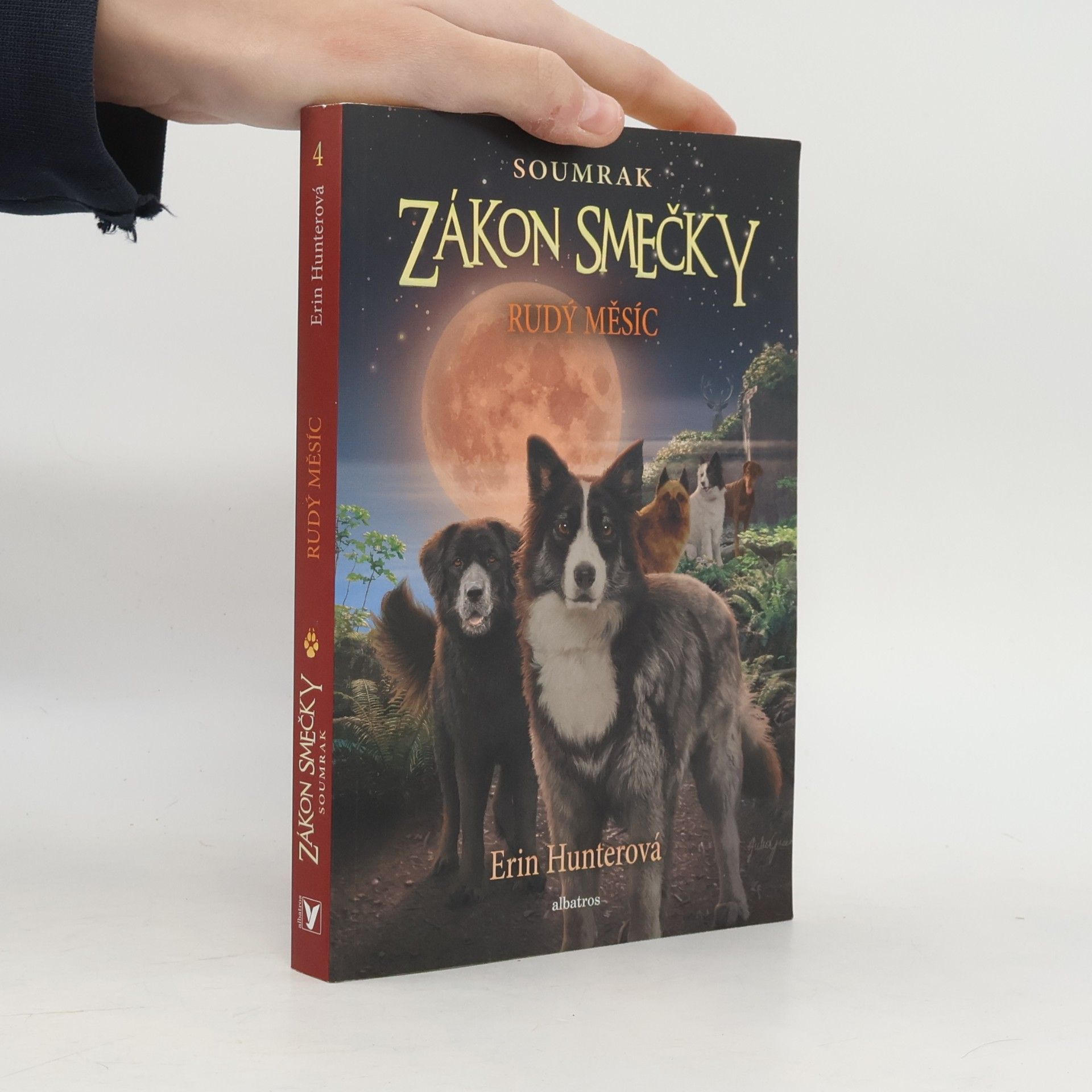 Rudý měsíc. Zákon smečky