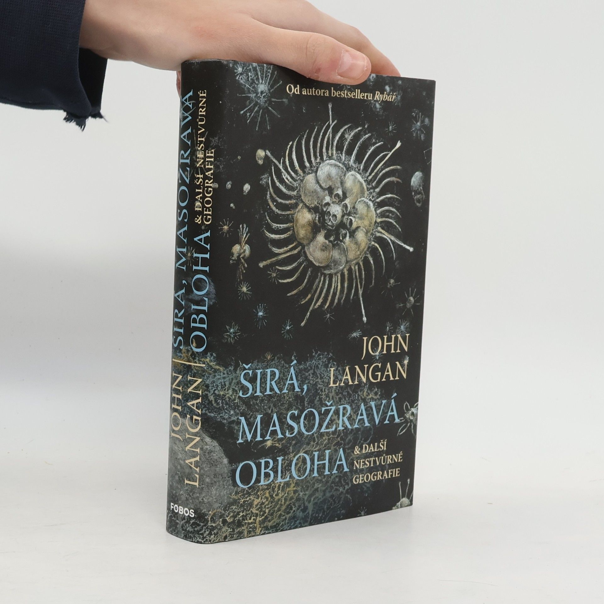 Širá, masožravá obloha & další nestvůrné geografie