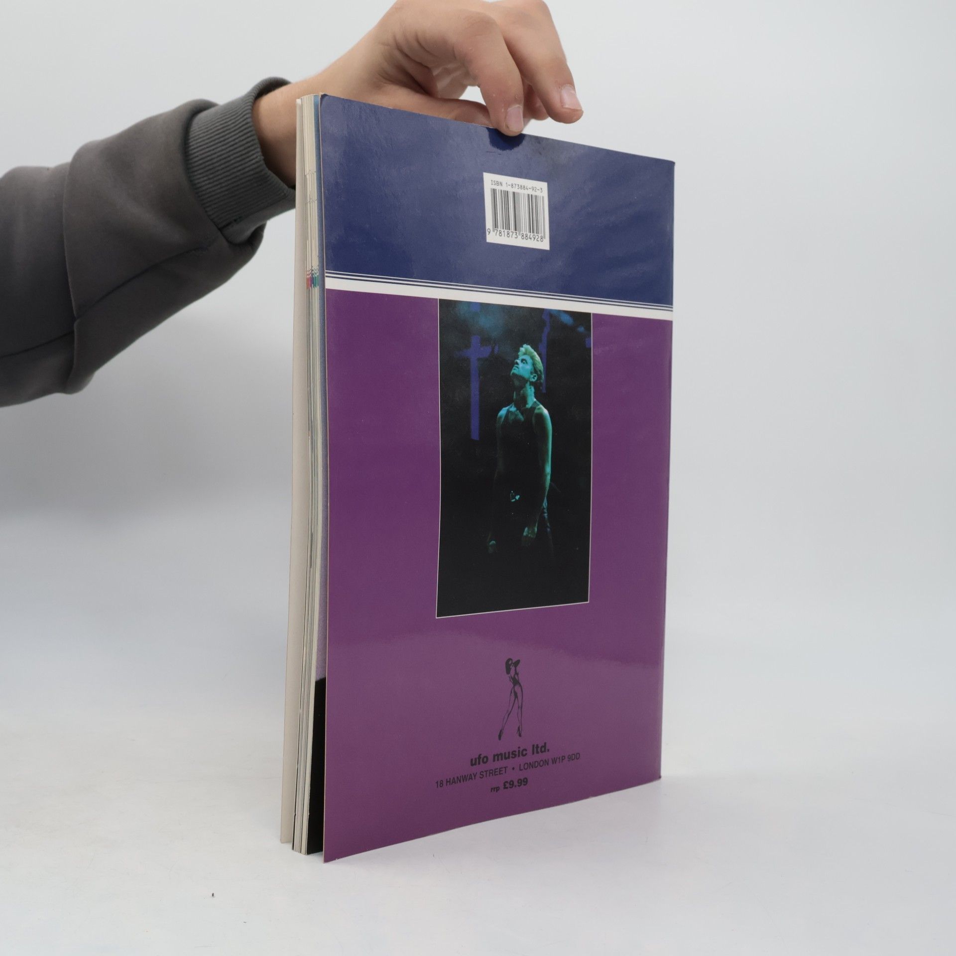 Graham Betts George Michael : read without prejudice