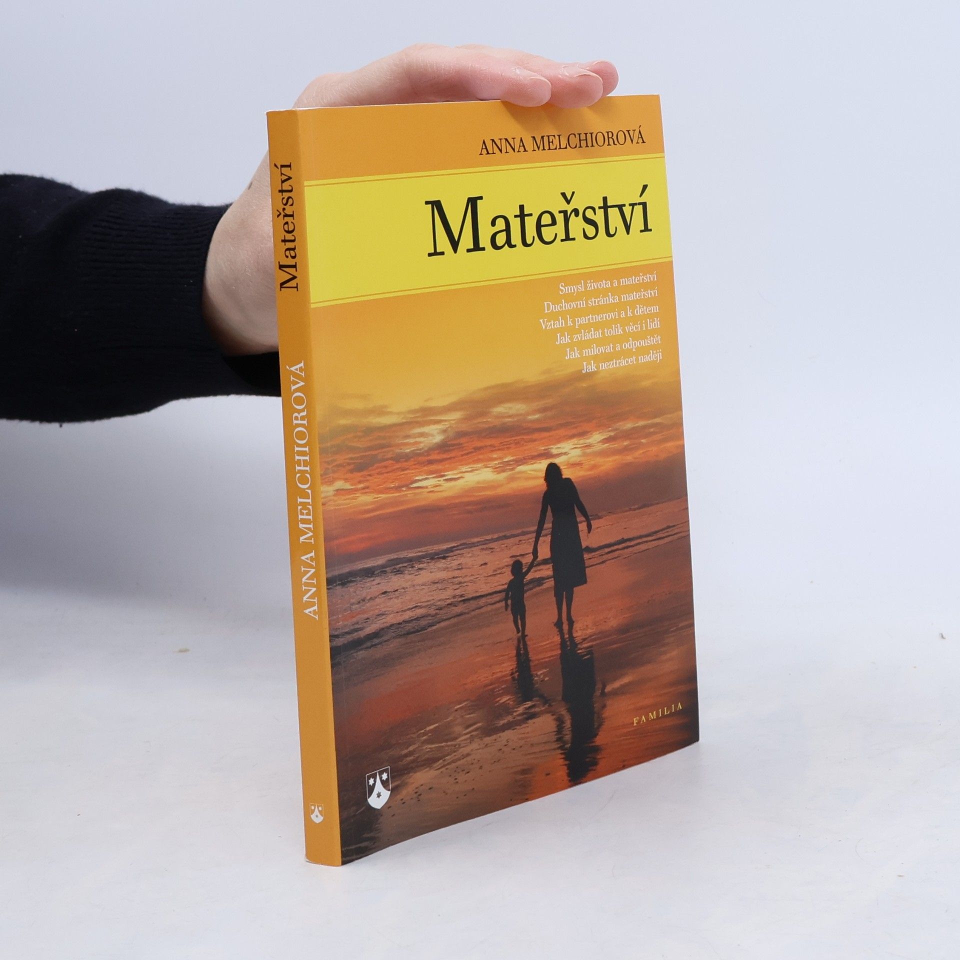Mateřství