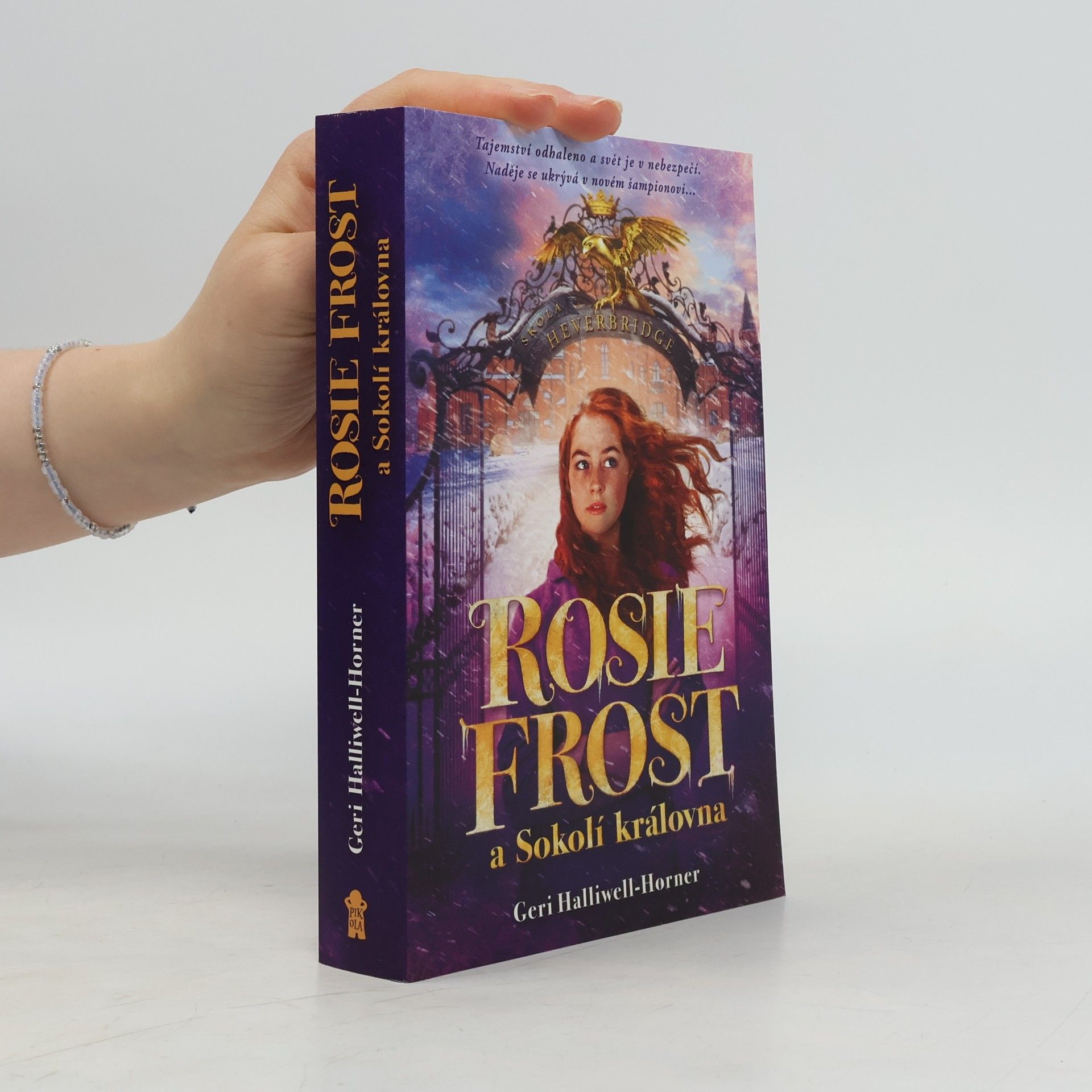 Rosie Frost a Sokolí královna