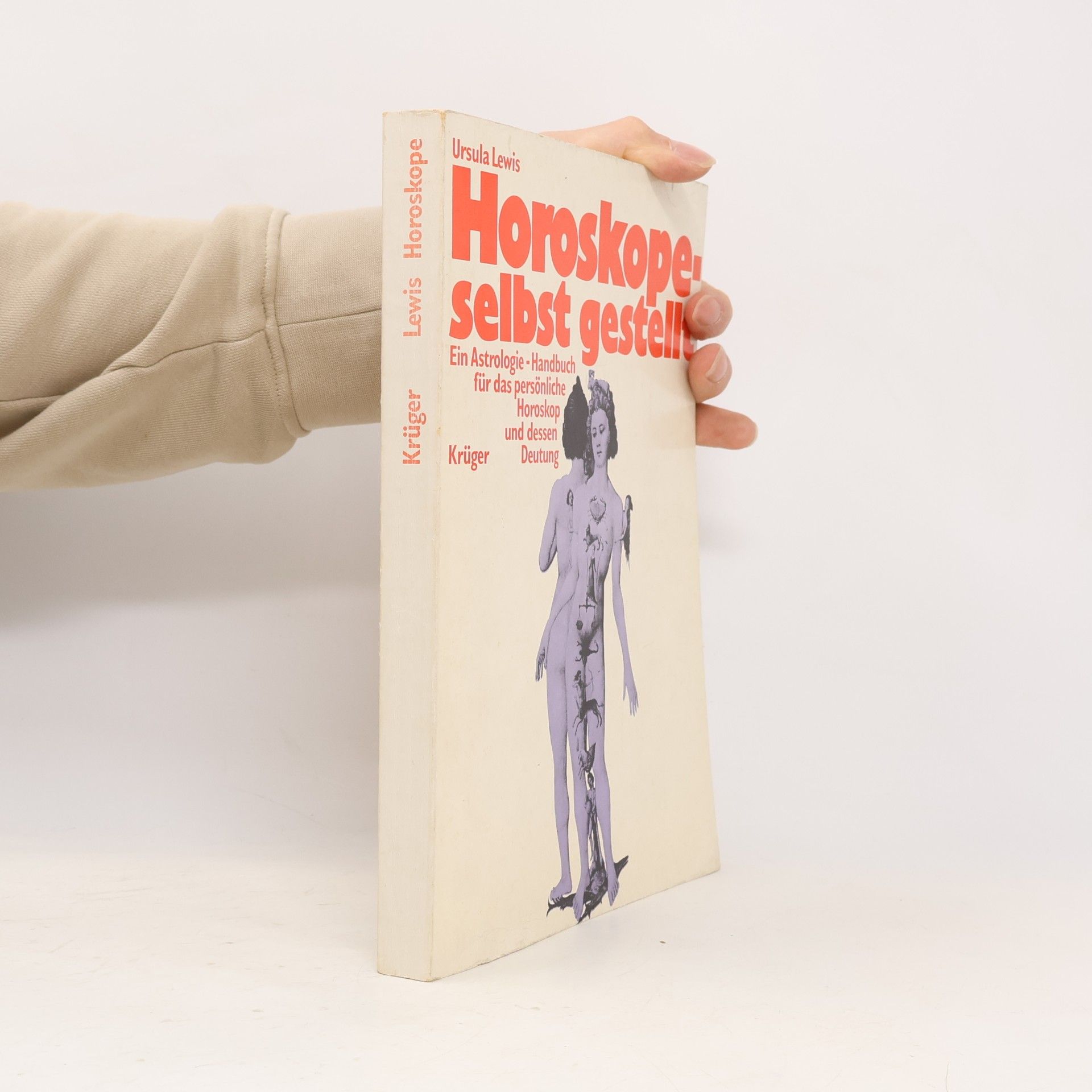 Ursula Lewis Horoskope, selbst gestellt