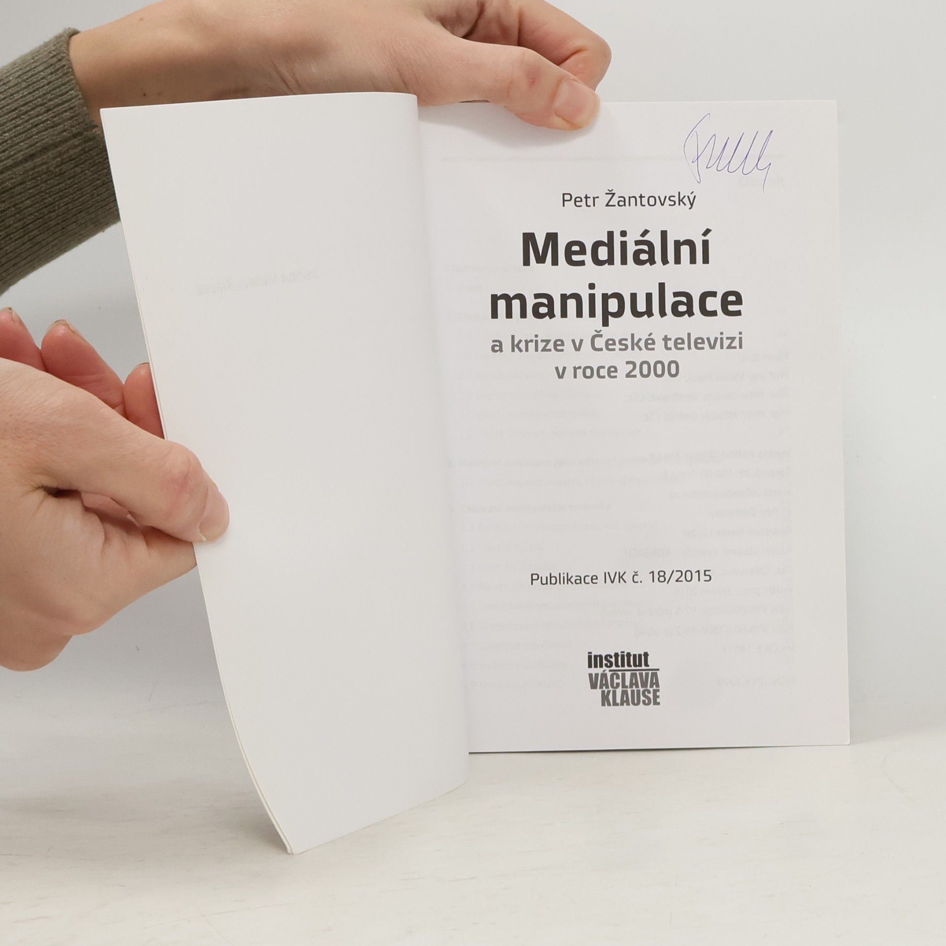 Petr Žantovský Mediální manipulace a krize v České televizi v roce 2000
