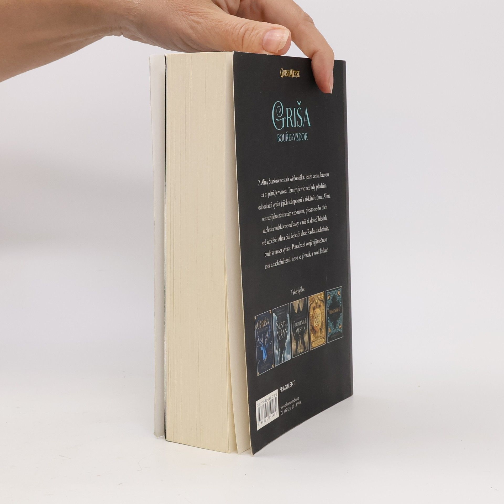 Leigh Bardugo Griša. Bouře a vzdor