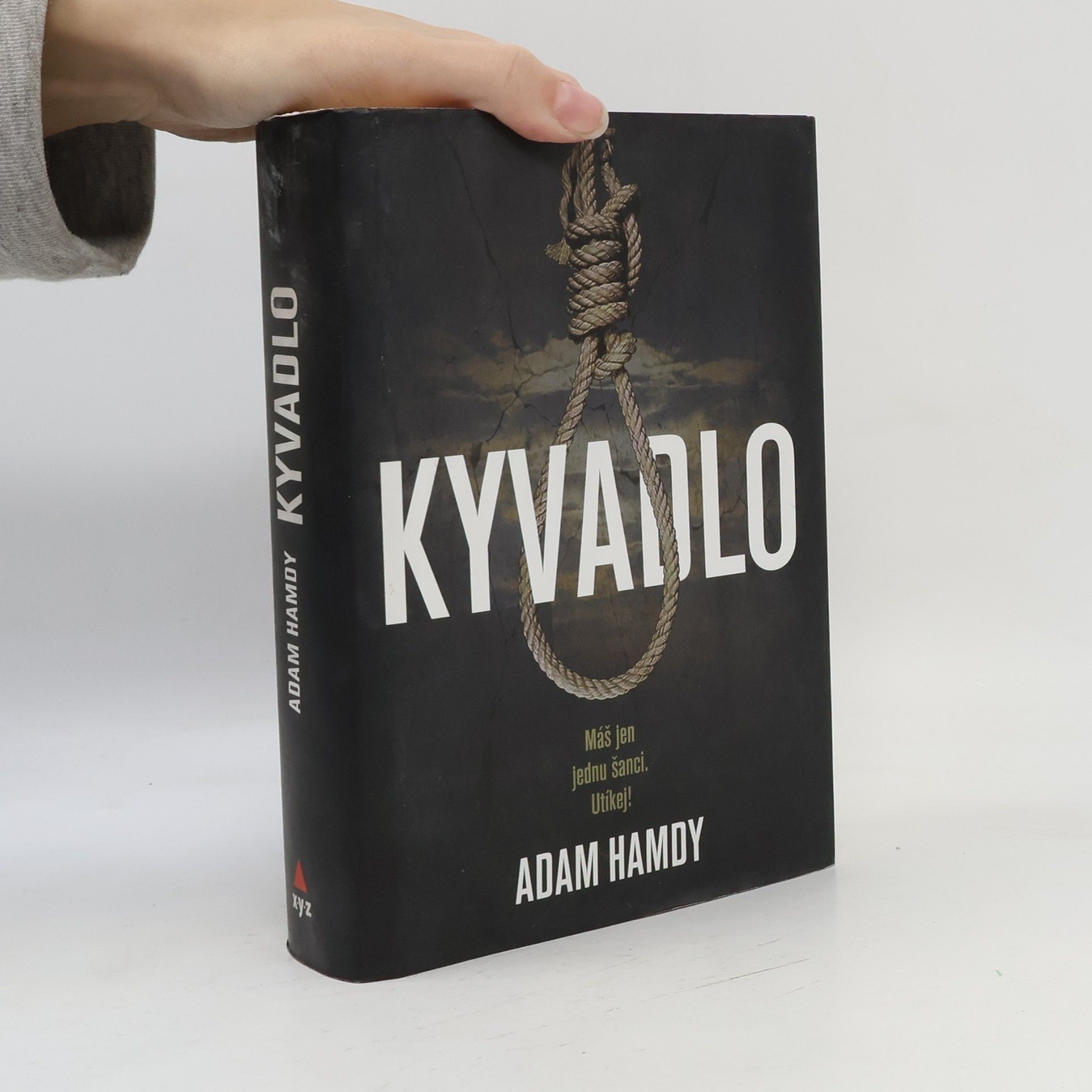 Adam Hamdy Kyvadlo