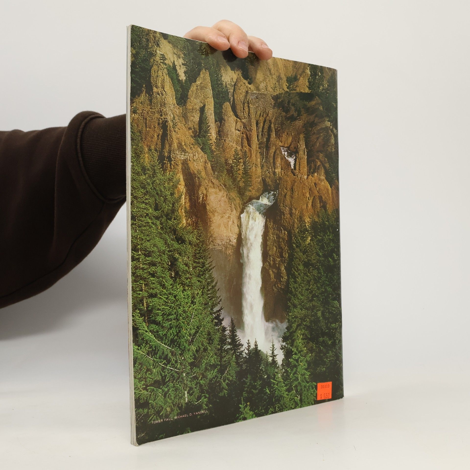 Autorenkollektiv National Parkways. Yellowstone National Park