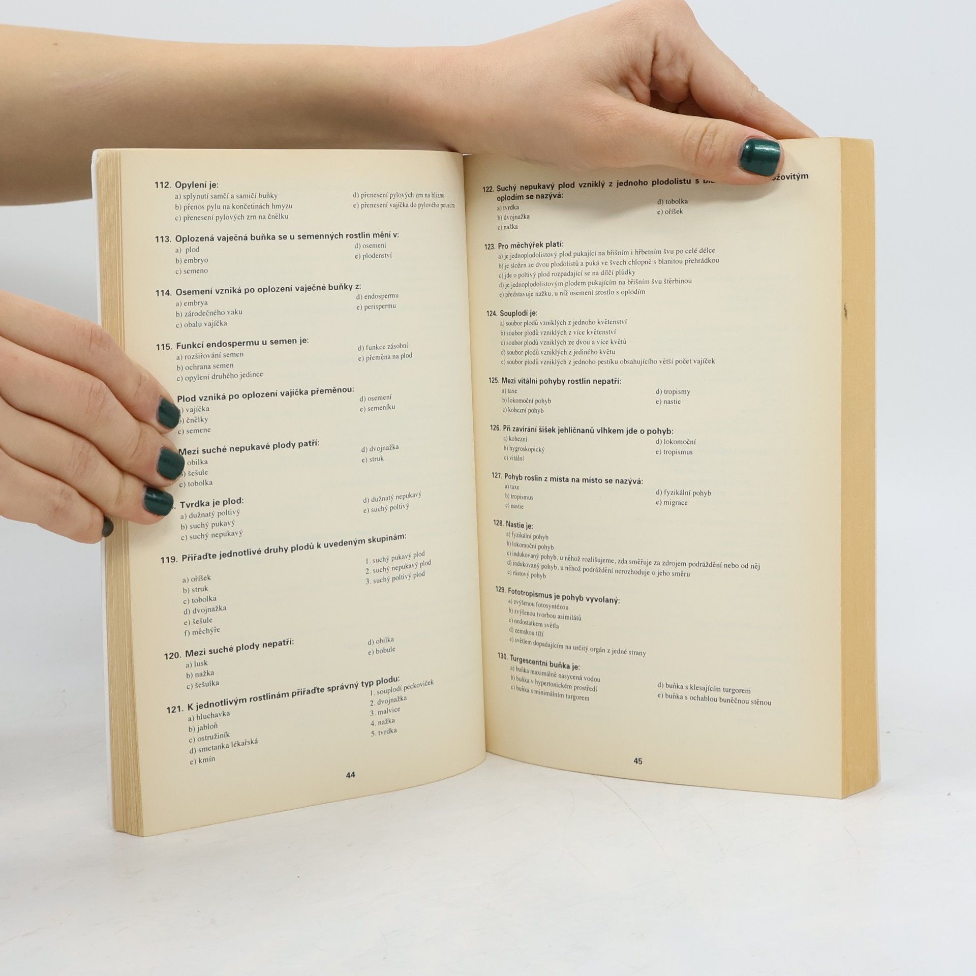 Marika Benešová Biologie: Pomůcka k maturitě a k přijímacím zkouškám na vysoké školy