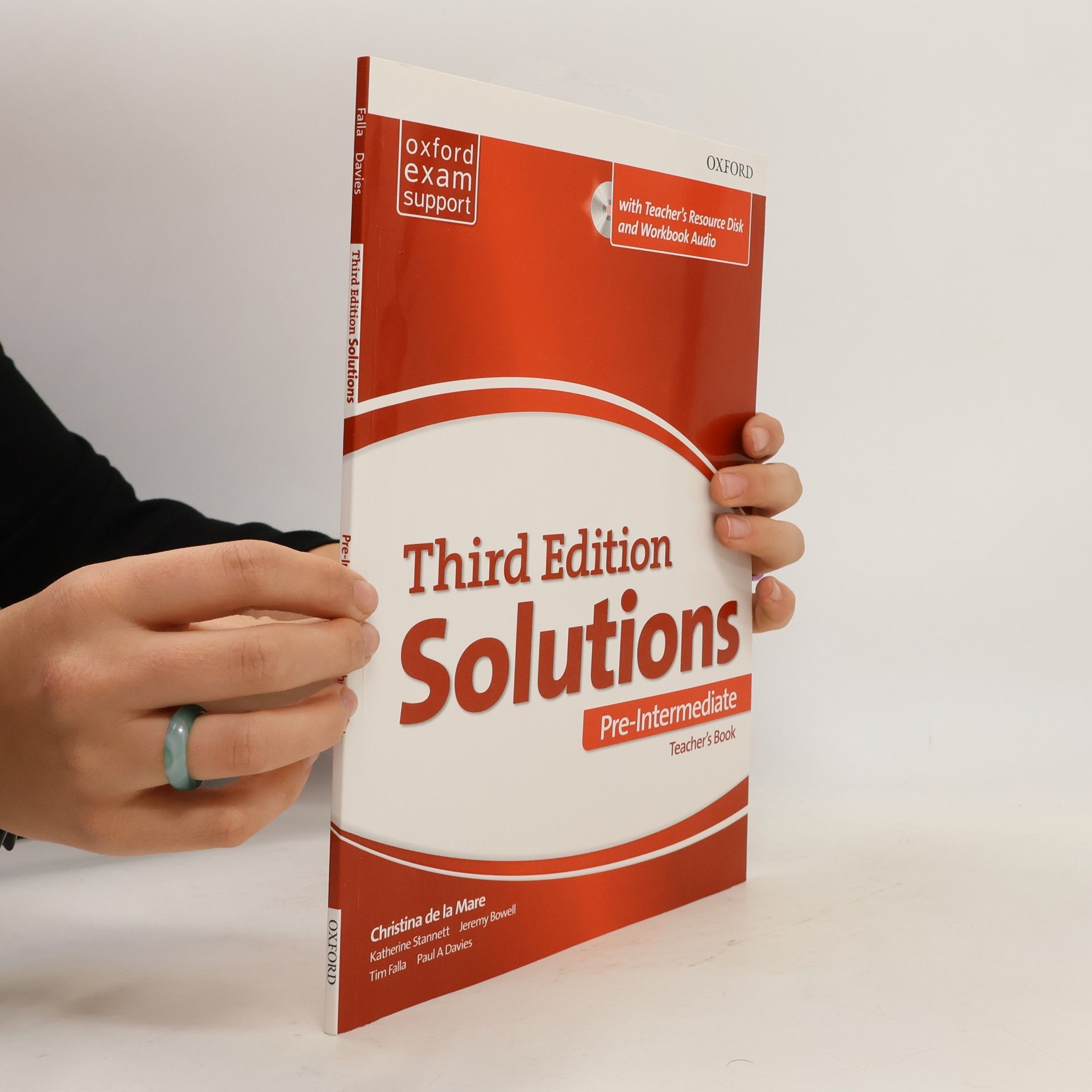 Maturita Solutions. Pre-intermediate