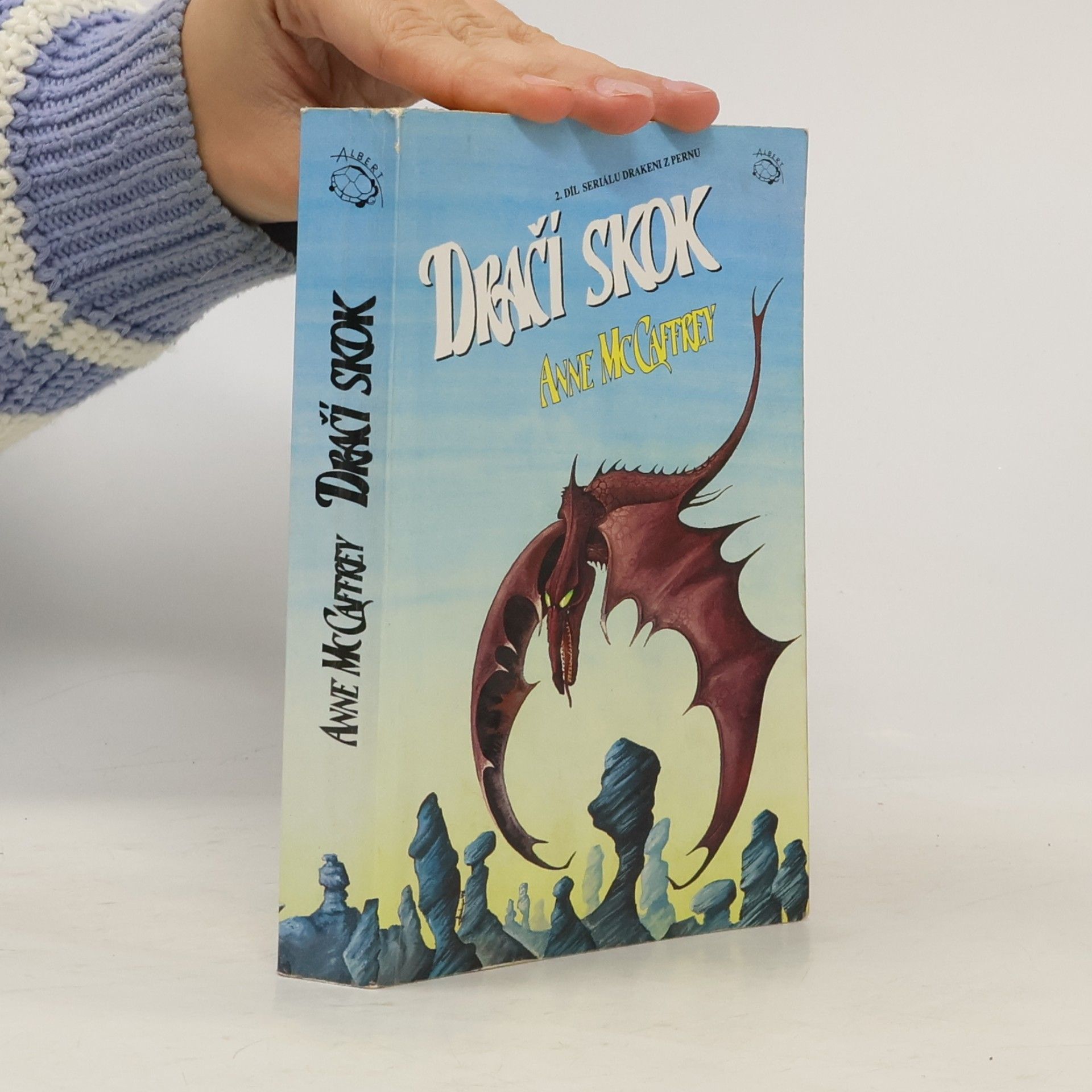 Anne McCaffrey Drakeni z Pernu 2. Dračí skok
