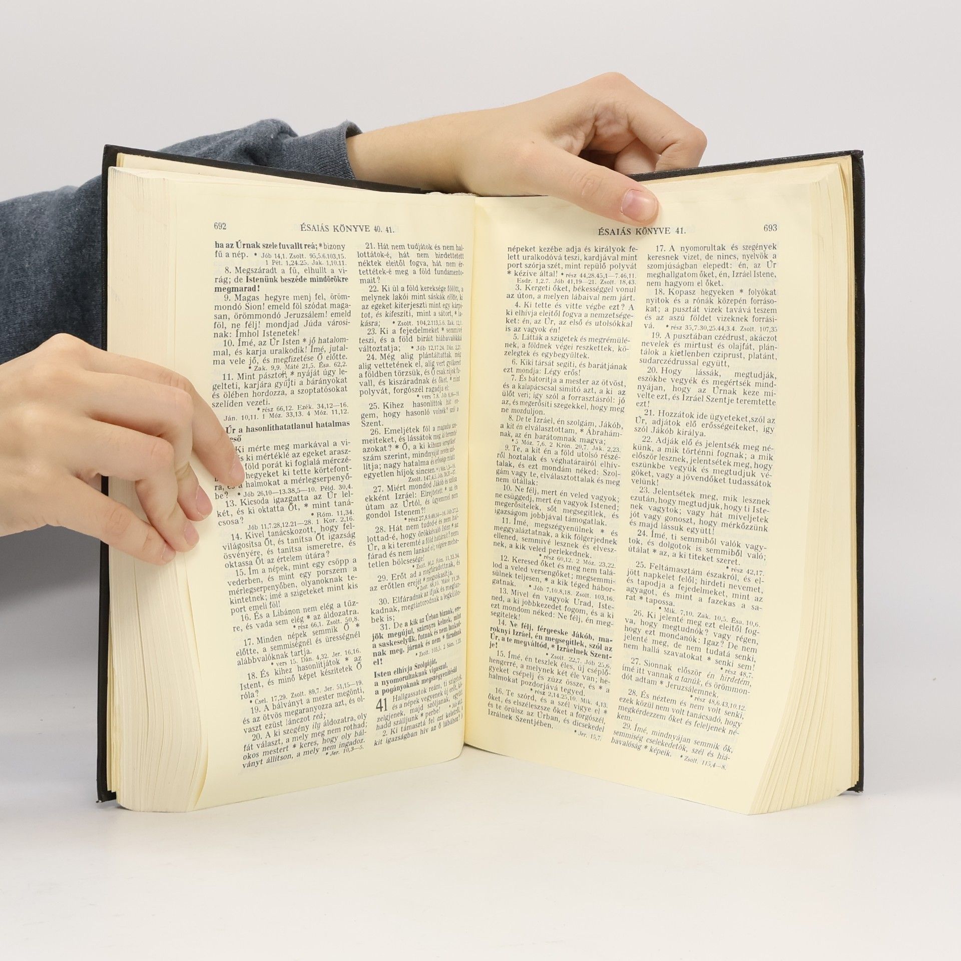 Collectif d'auteurs Szent Biblia