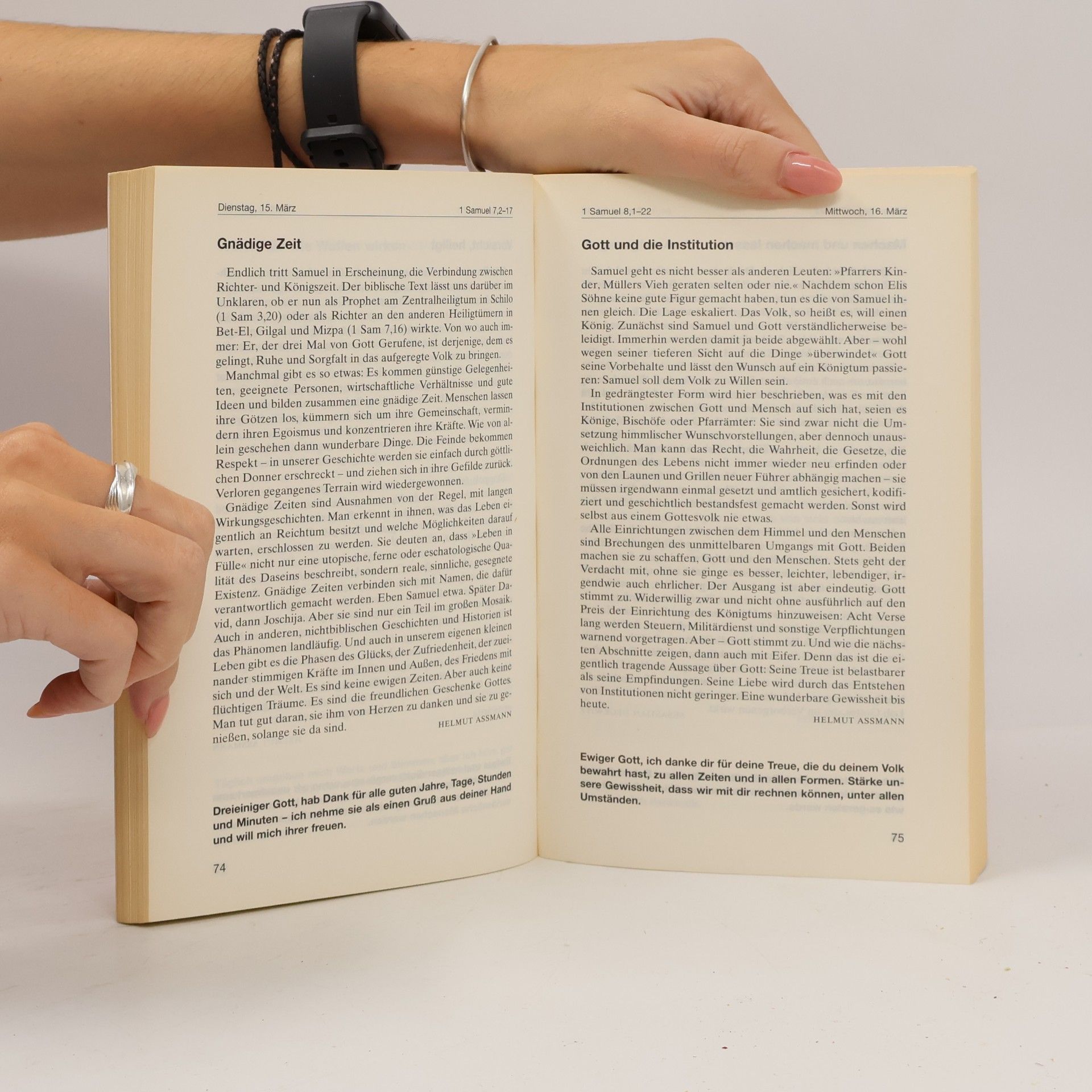 Various authors Mit der Bibel durch das Jahr 2011
