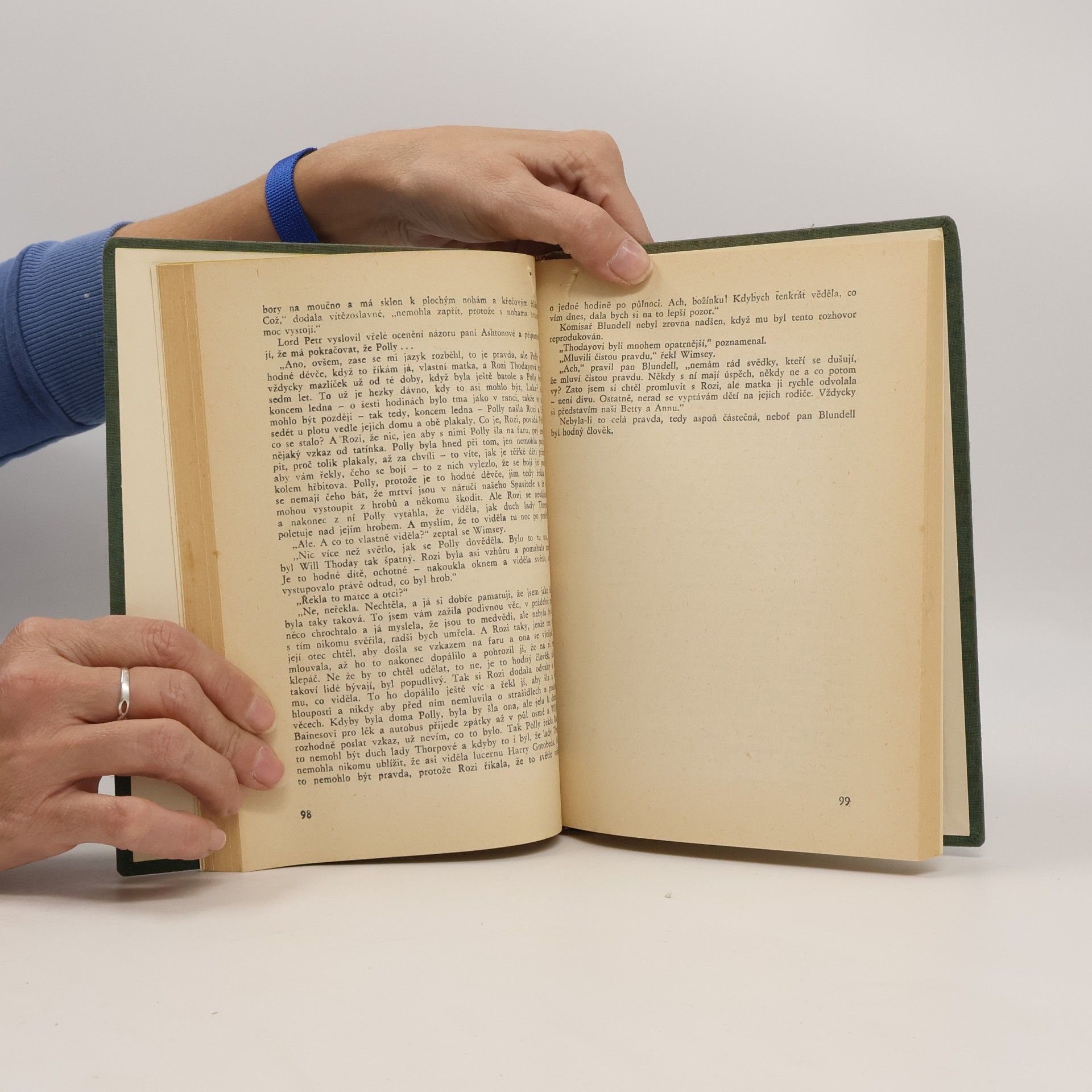 Dorothy L. Sayers Devět hran