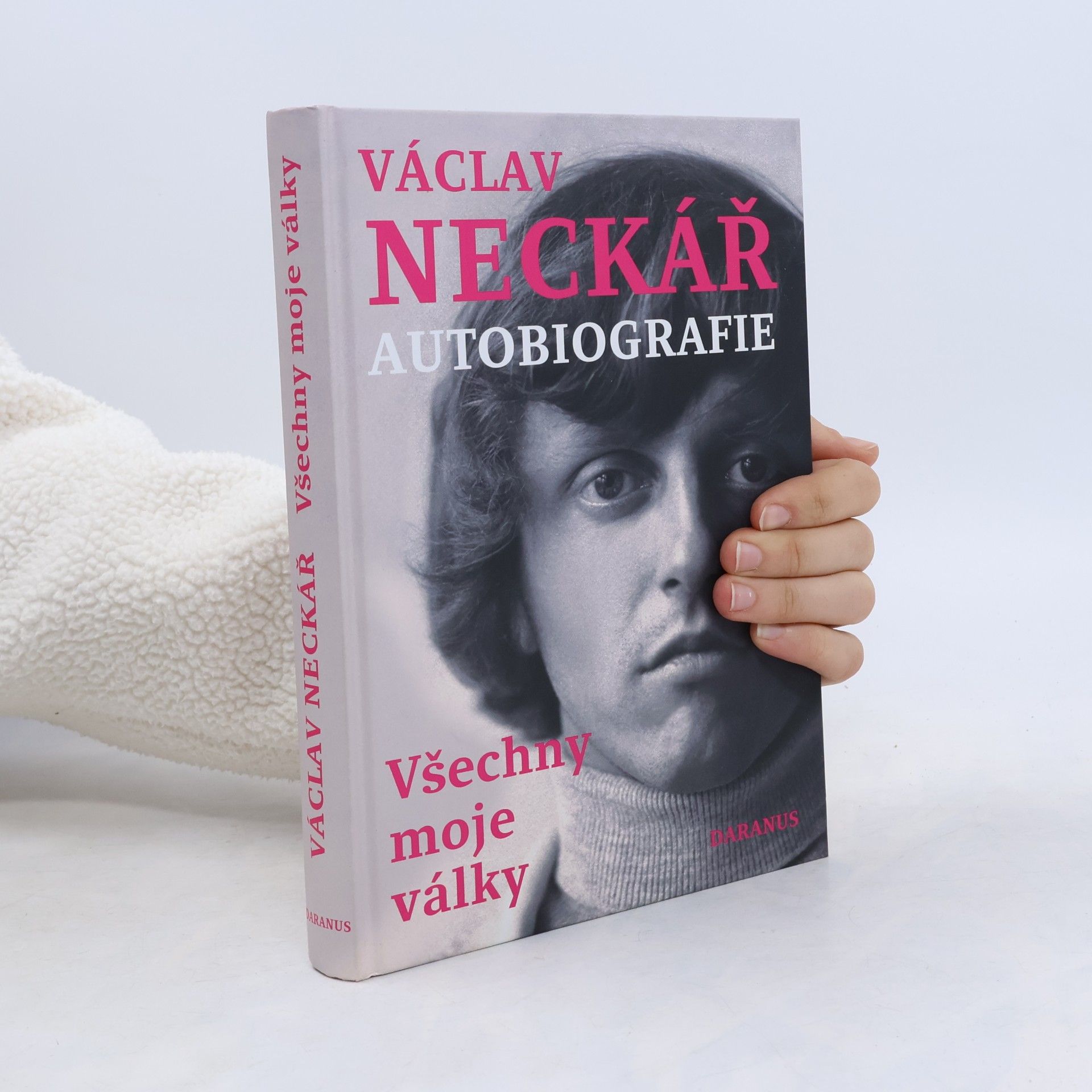 Václav Neckář. Autobiografie. Všechny moje války