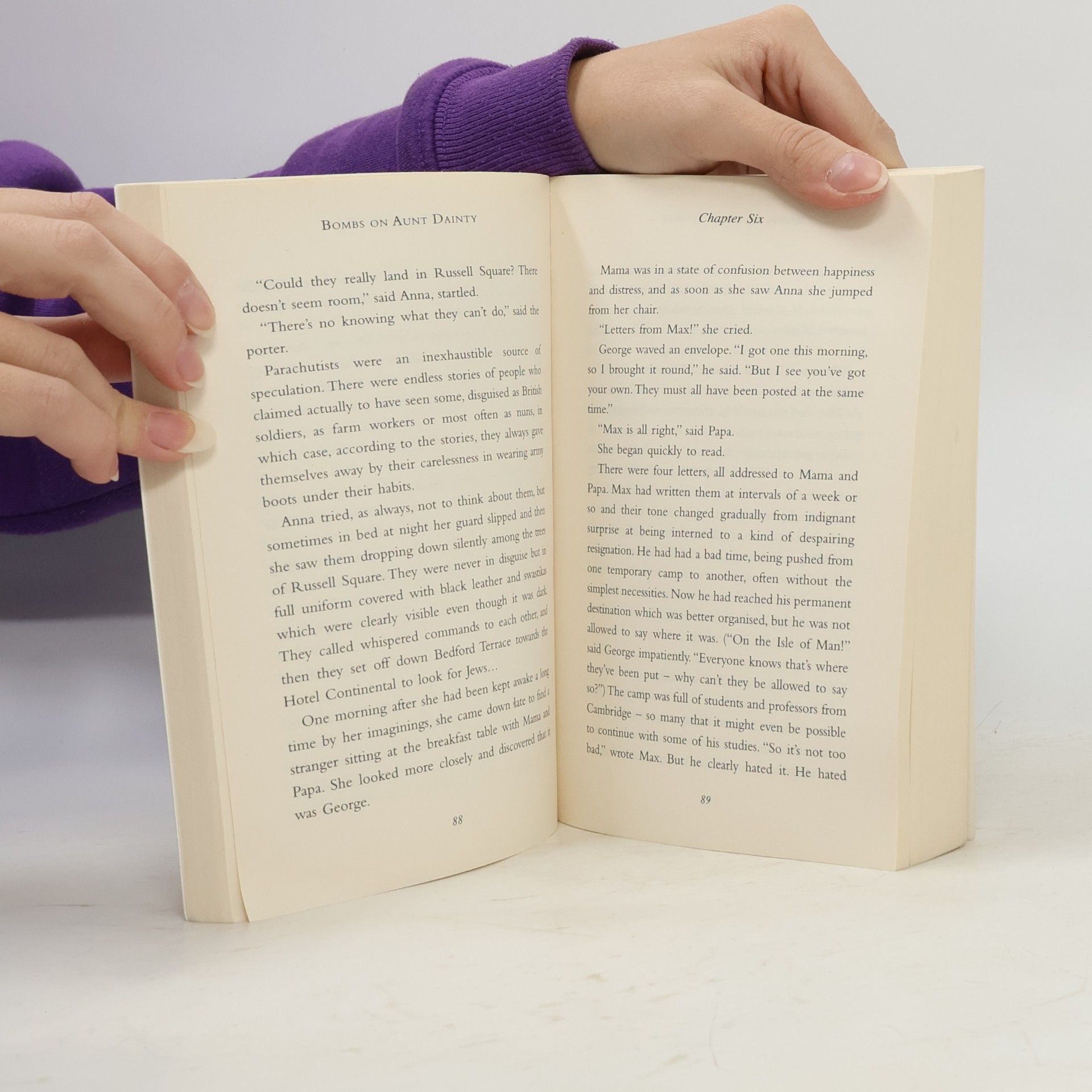 Judith Kerr Bombs on Aunt Dainty