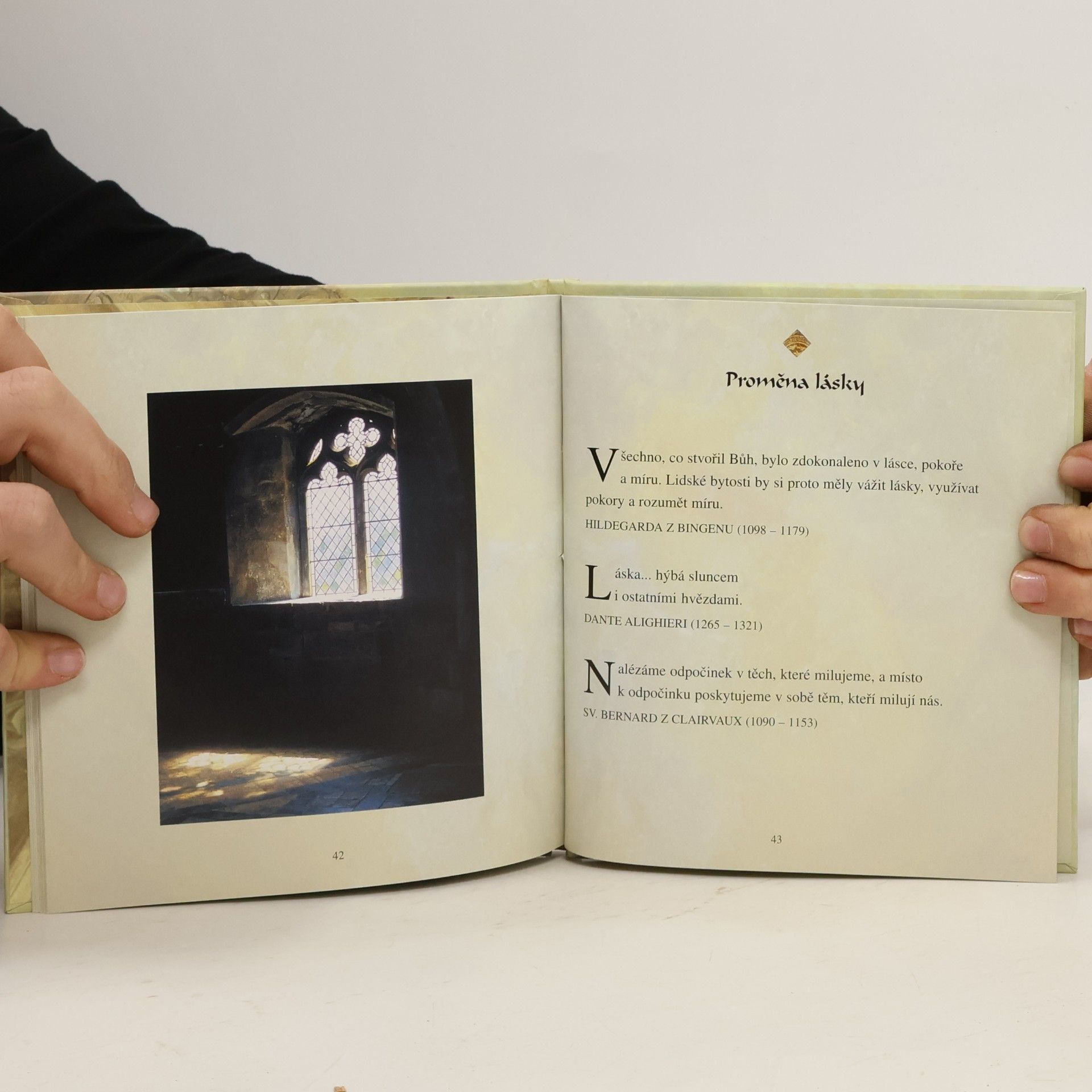Various authors Z dávných časů. Středověká moudrost a hudba