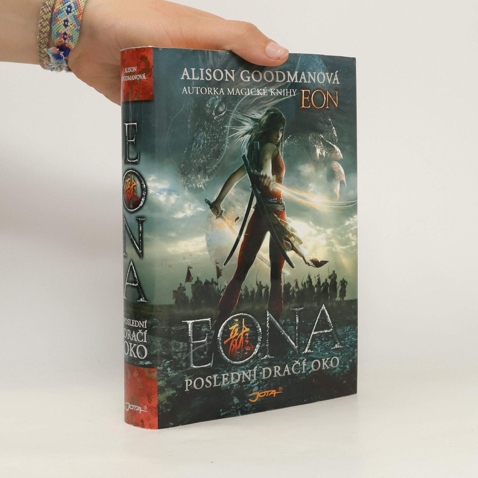 Alison Goodman Eona. Poslední dračí oko