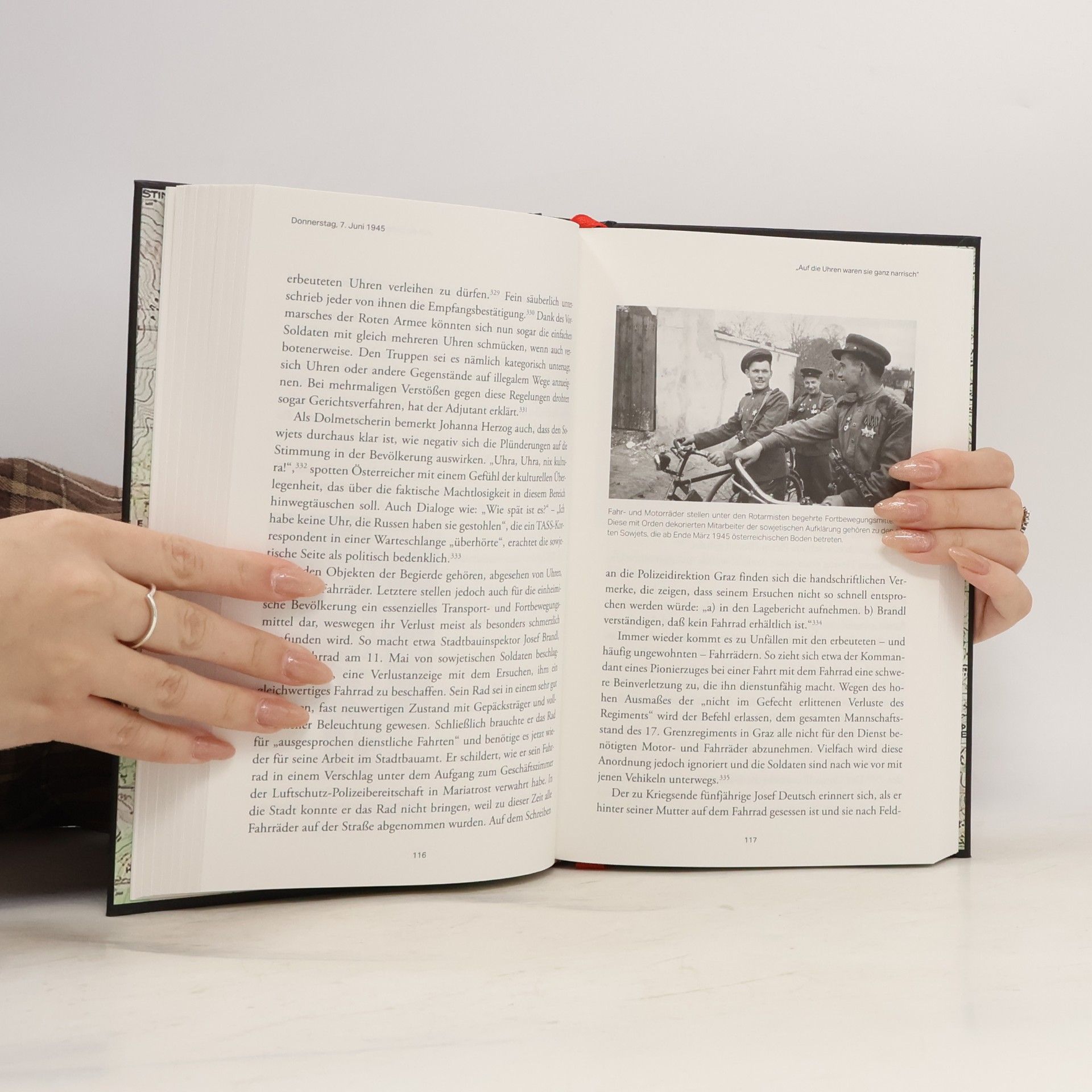 Barbara Stelzl-Marx Roter Stern über Graz