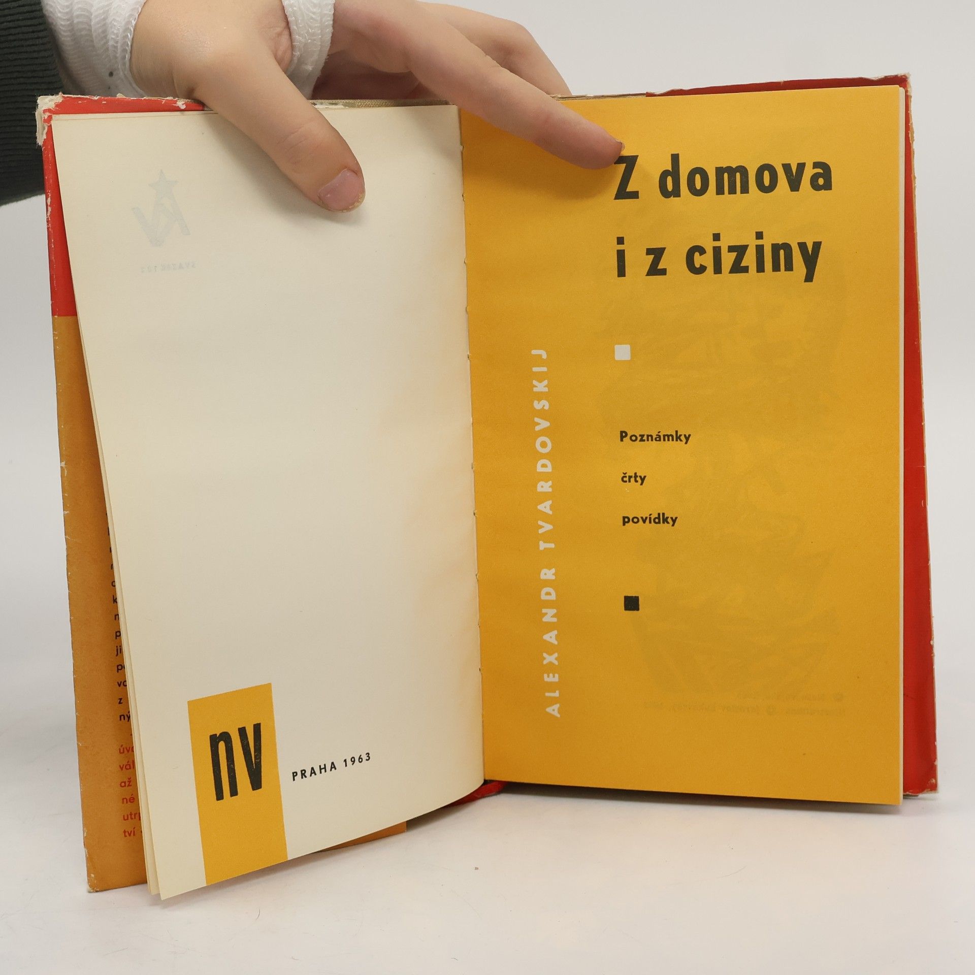 Alexander Trifonowitsch Twardowski Z domova i z ciziny