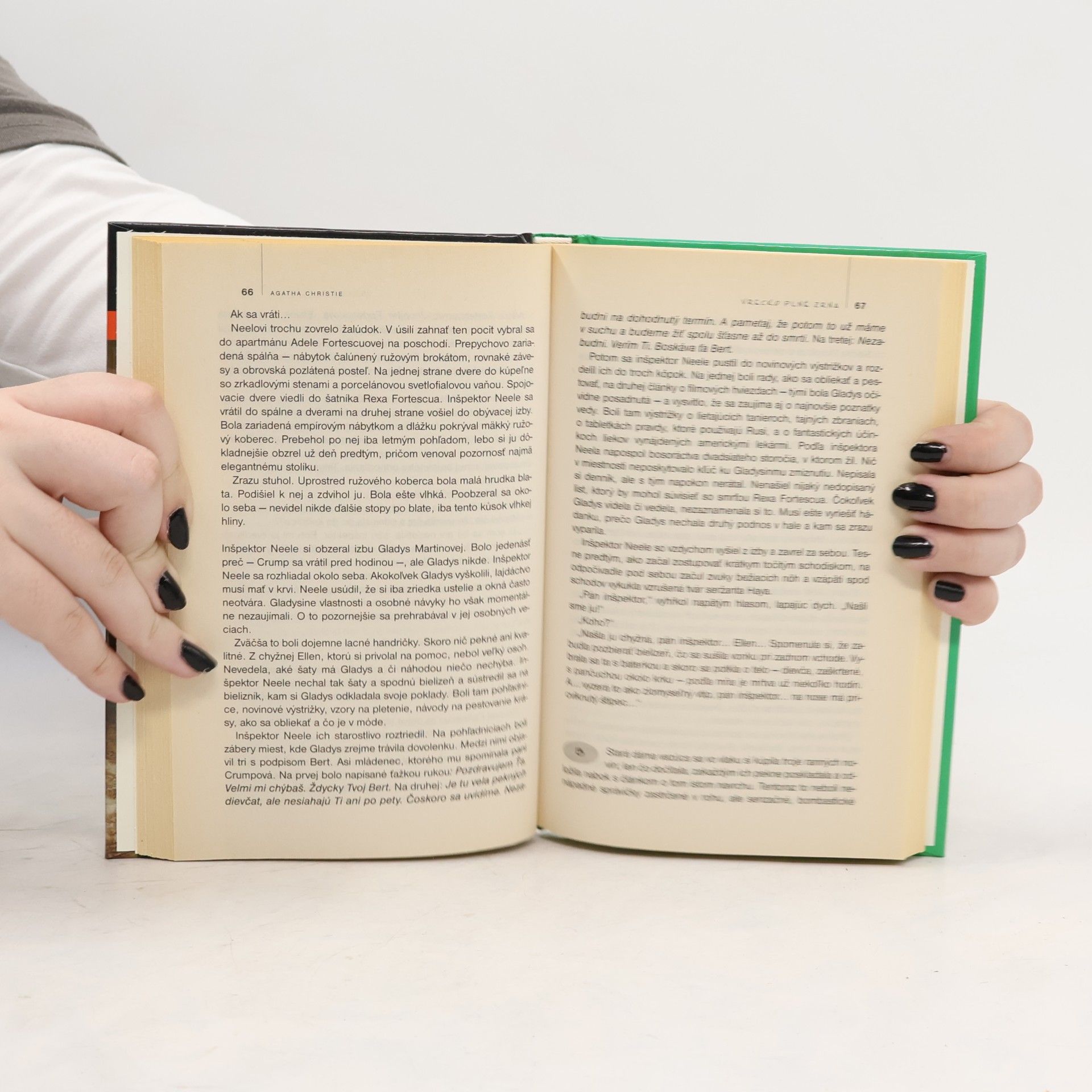 Agatha Christie Vrecko plné zrna