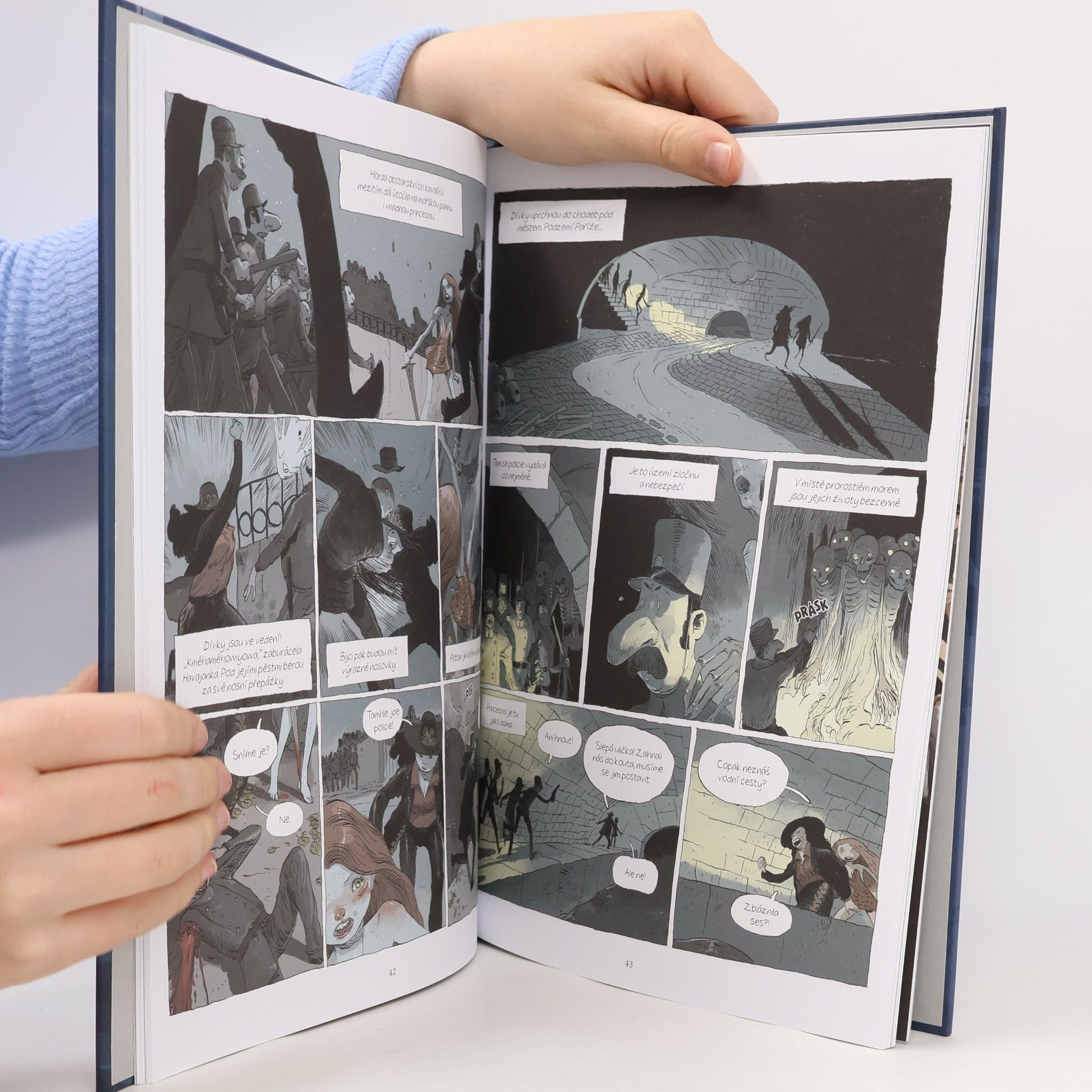 Joann Sfar Paříž patří drakům
