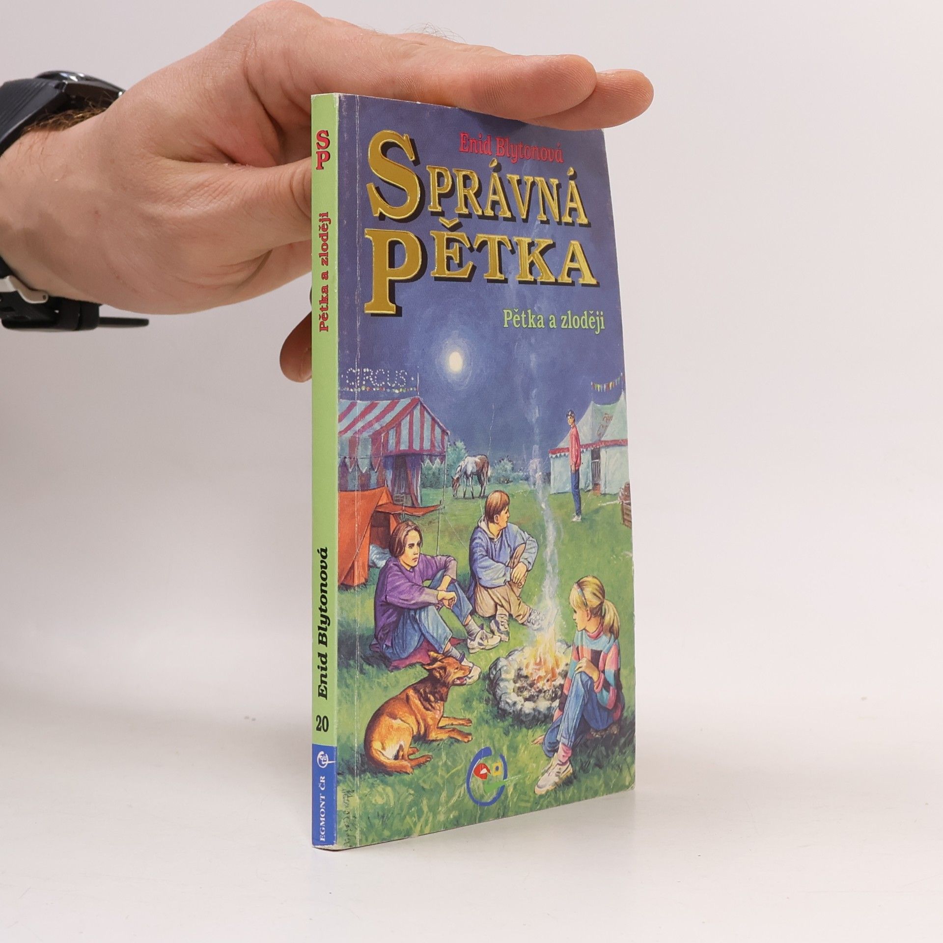 Správná pětka. Pětka a zloději