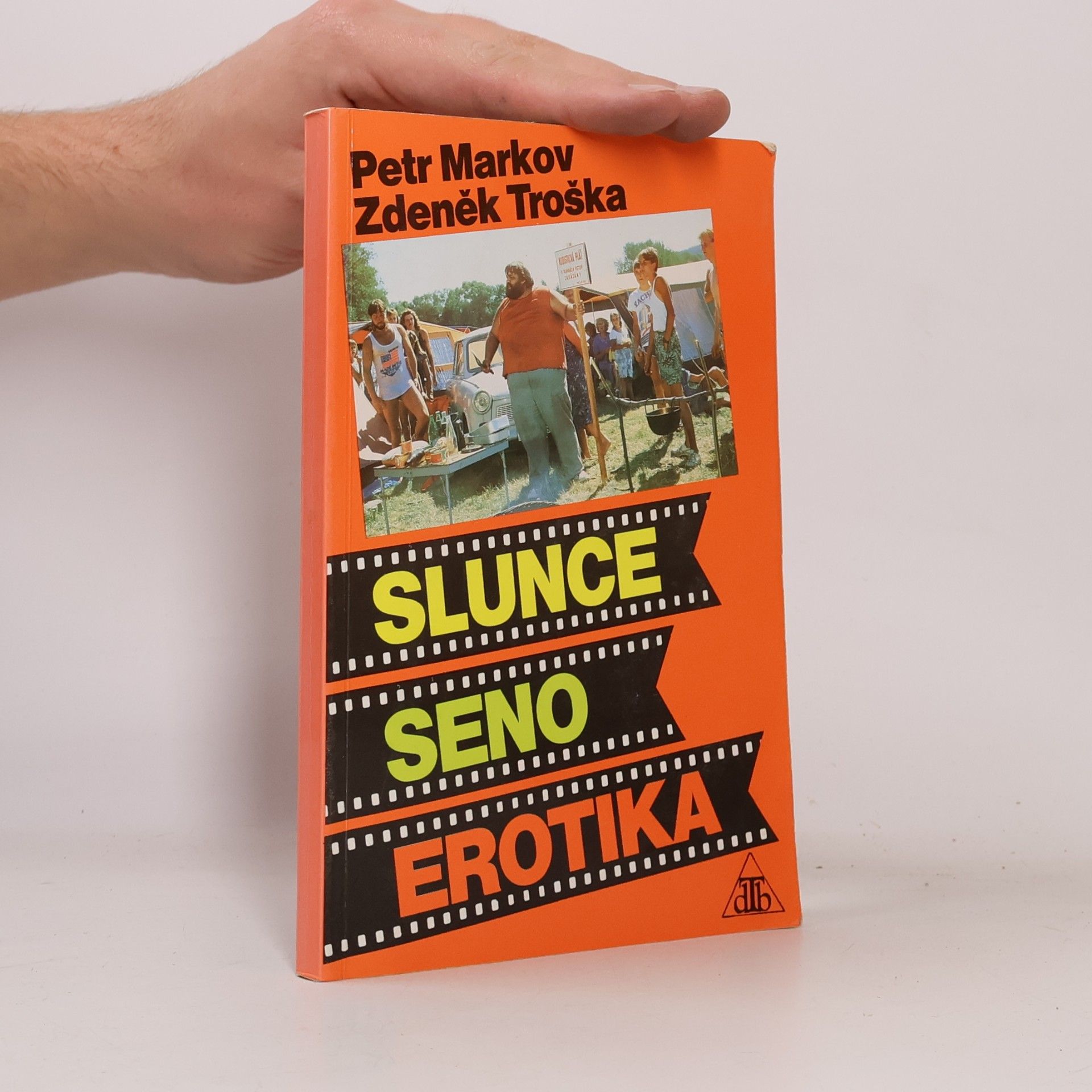 Slunce, seno, erotika