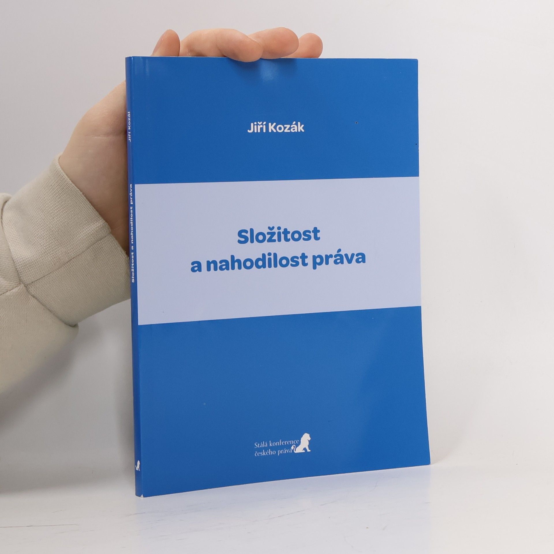 Složitost a nahodilost práva (2022)