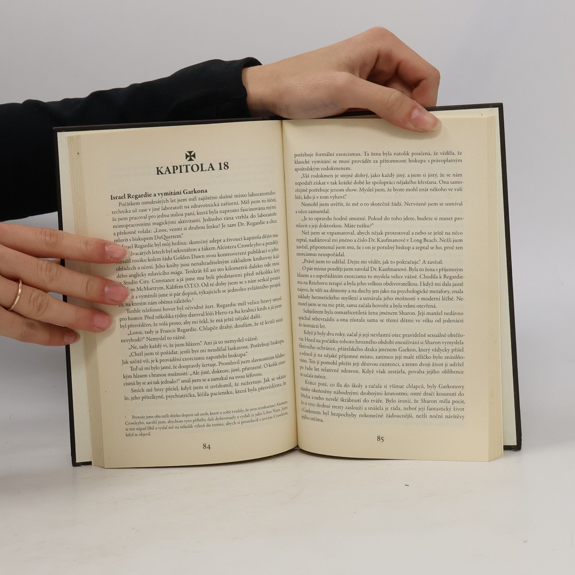 Lon Milo DuQuette Můj život s duchy: Magická autobiografie