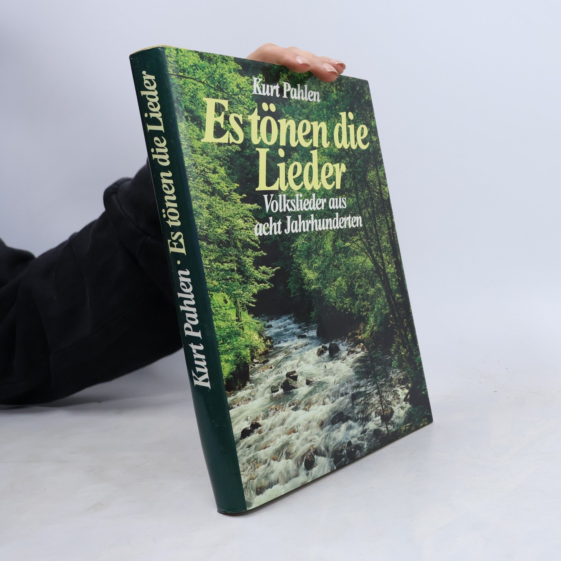 Es tönen die Lieder
