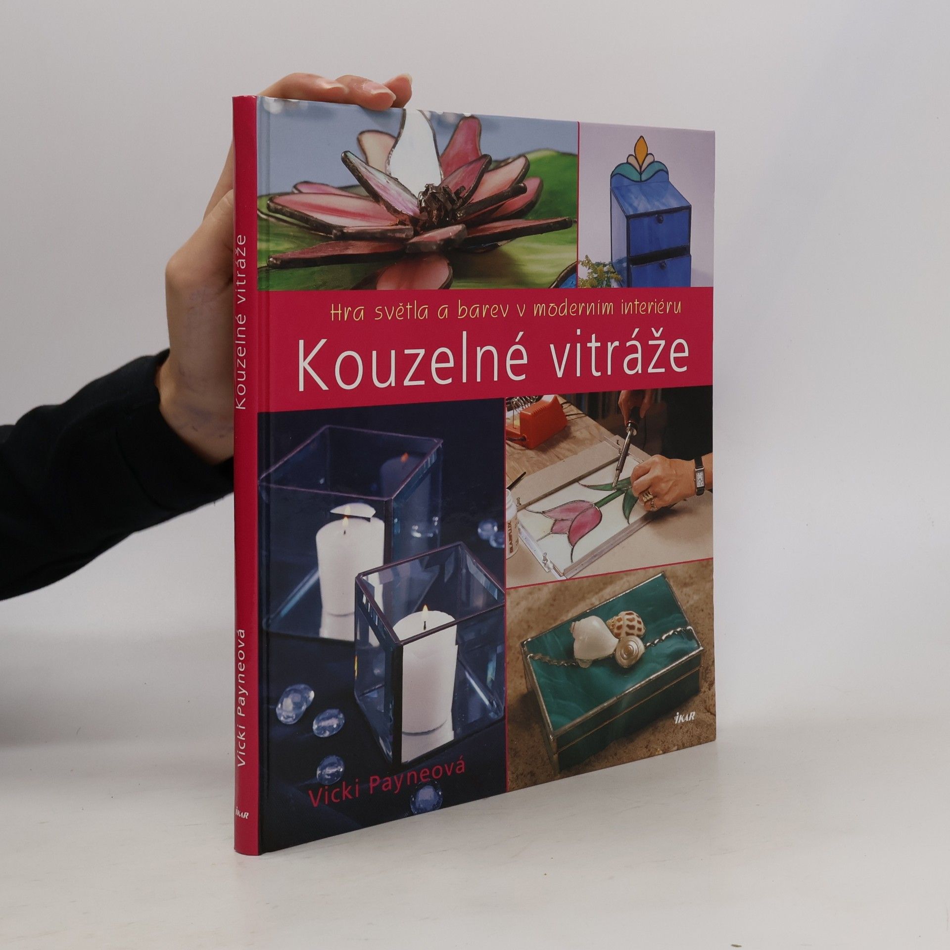 Kouzelné vitráže. Hra světla a barev v moderním interiéru