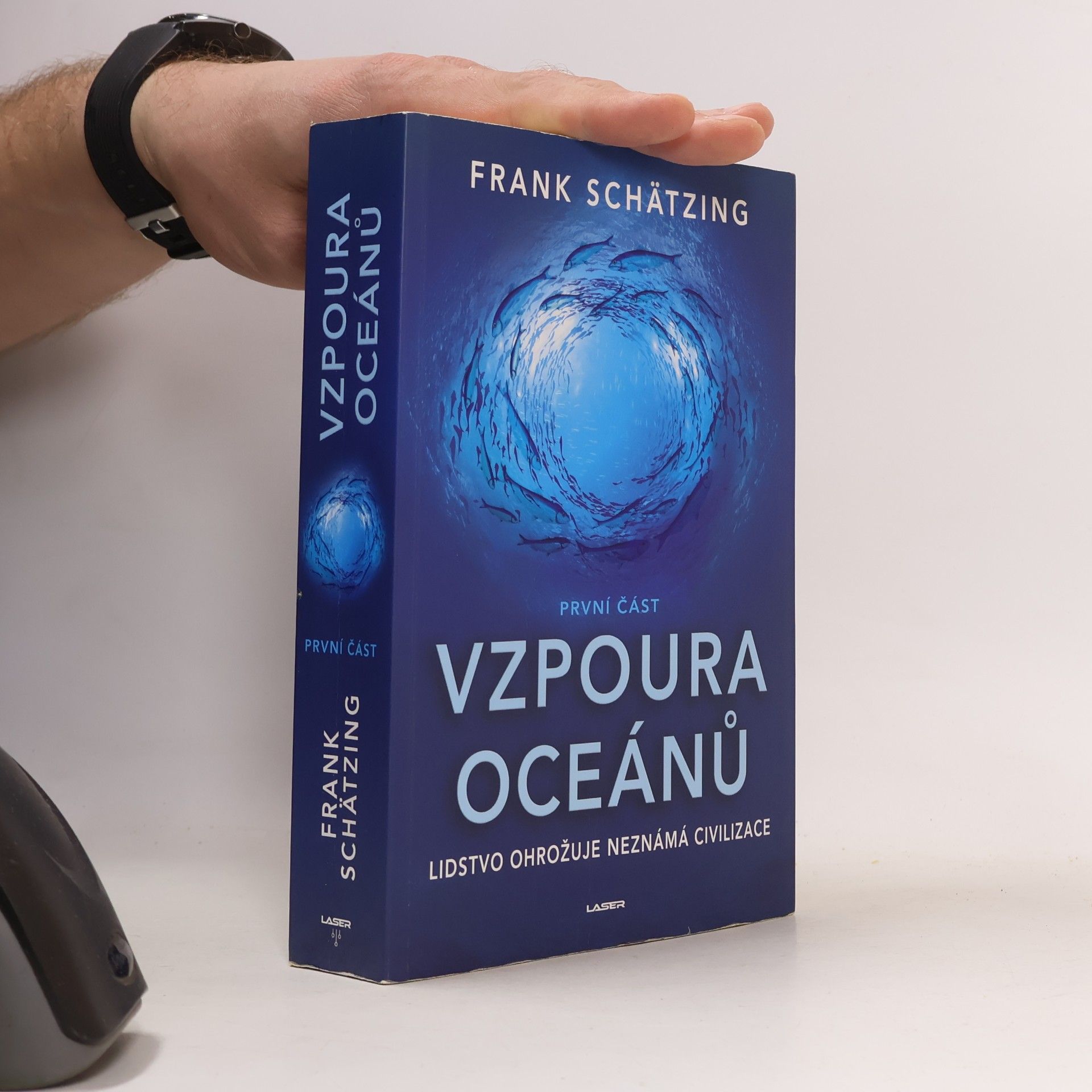 Vzpoura oceánů. První část