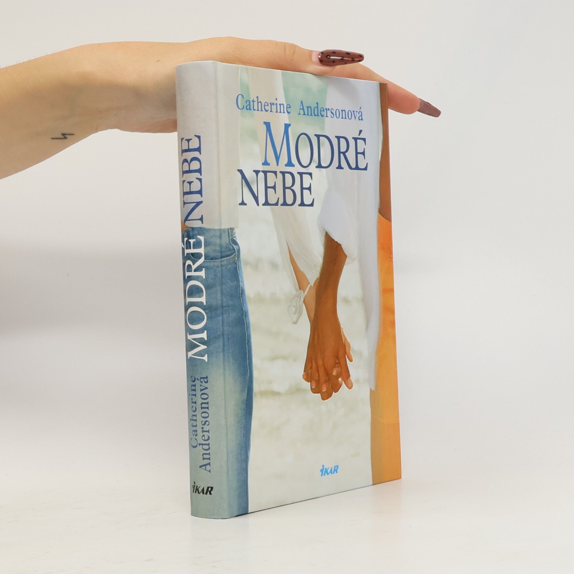 Catherine Anderson Modré nebe