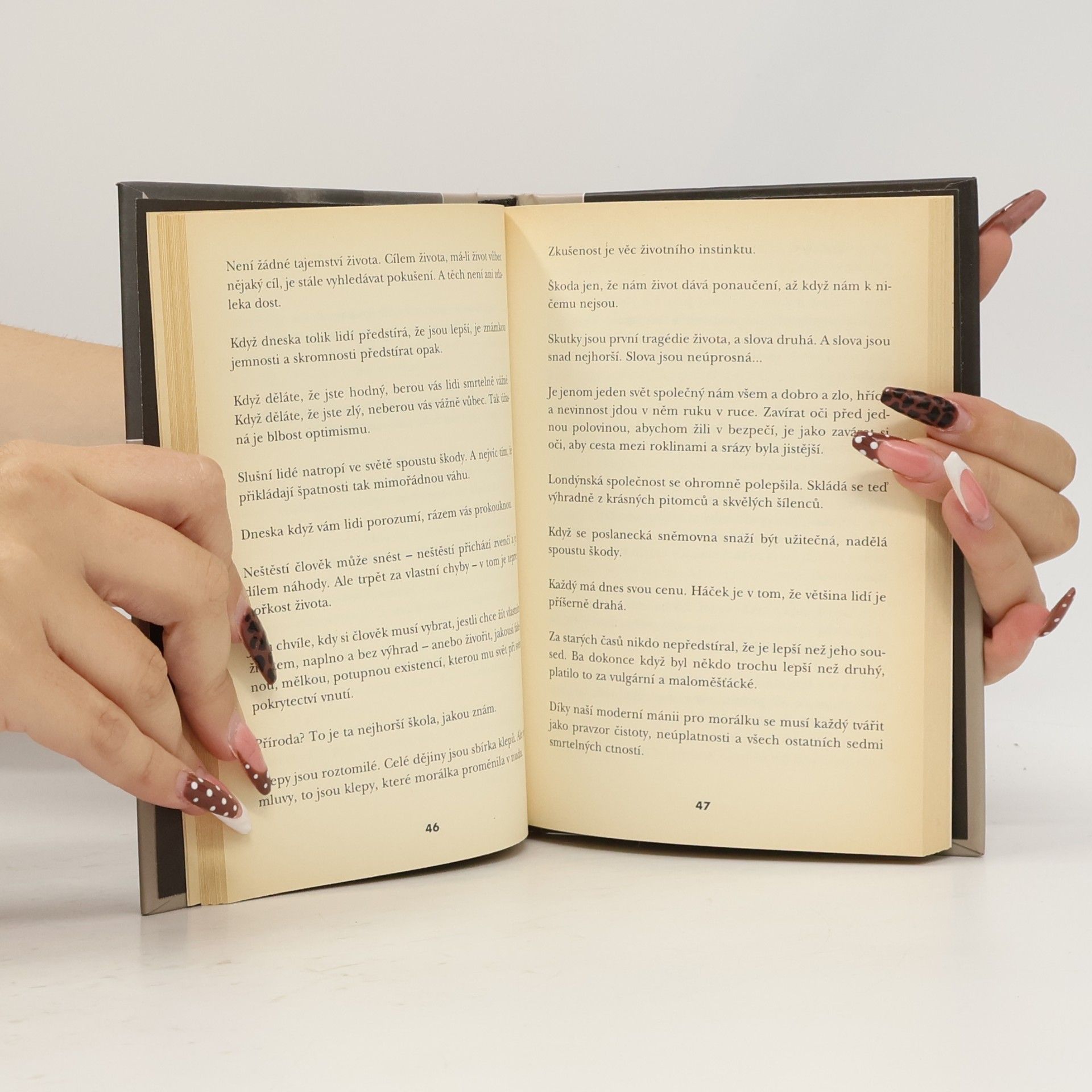 Oscar Wilde Nesmrtelné myšlenky. Aforismy, paradoxy a úvahy.