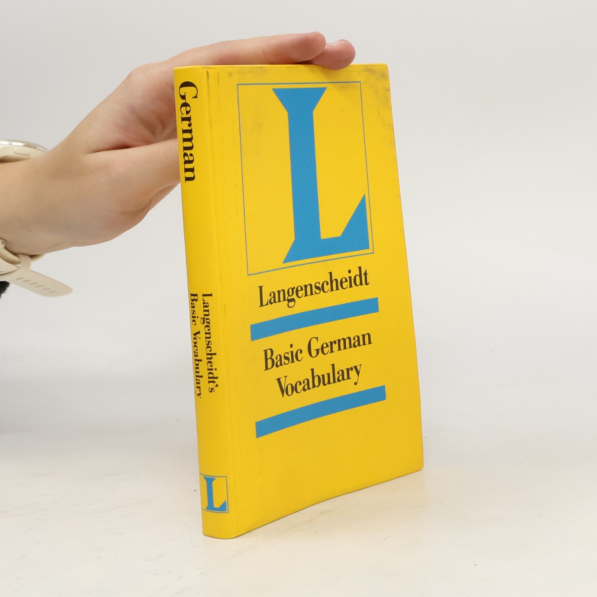 Kolektiv autorů Basic German vocabulary : a learner's dictionary divided into subject categories with example sentences