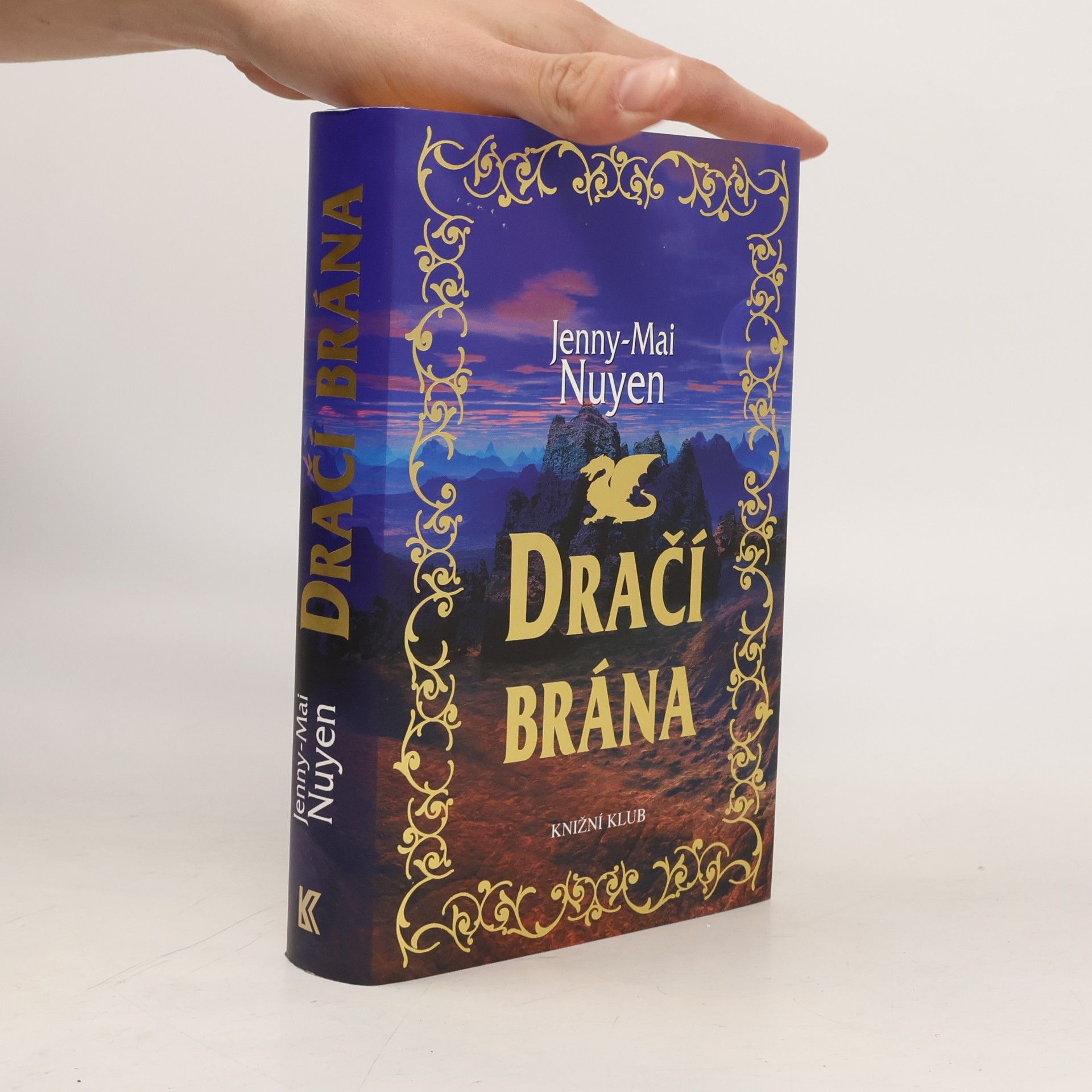 Jenny-Mai Nuyen Dračí brána