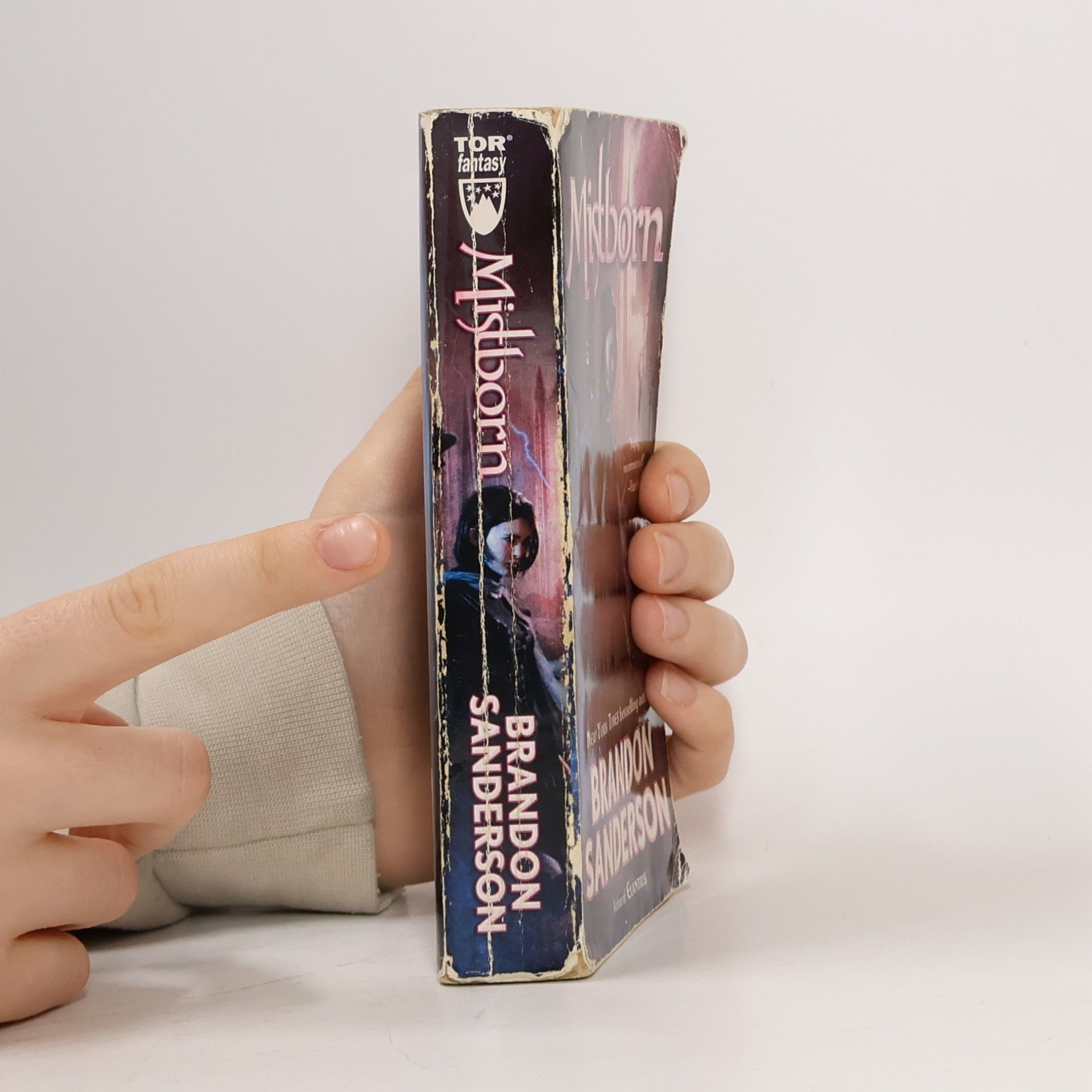 Brandon Sanderson Mistborn: The Final Empire